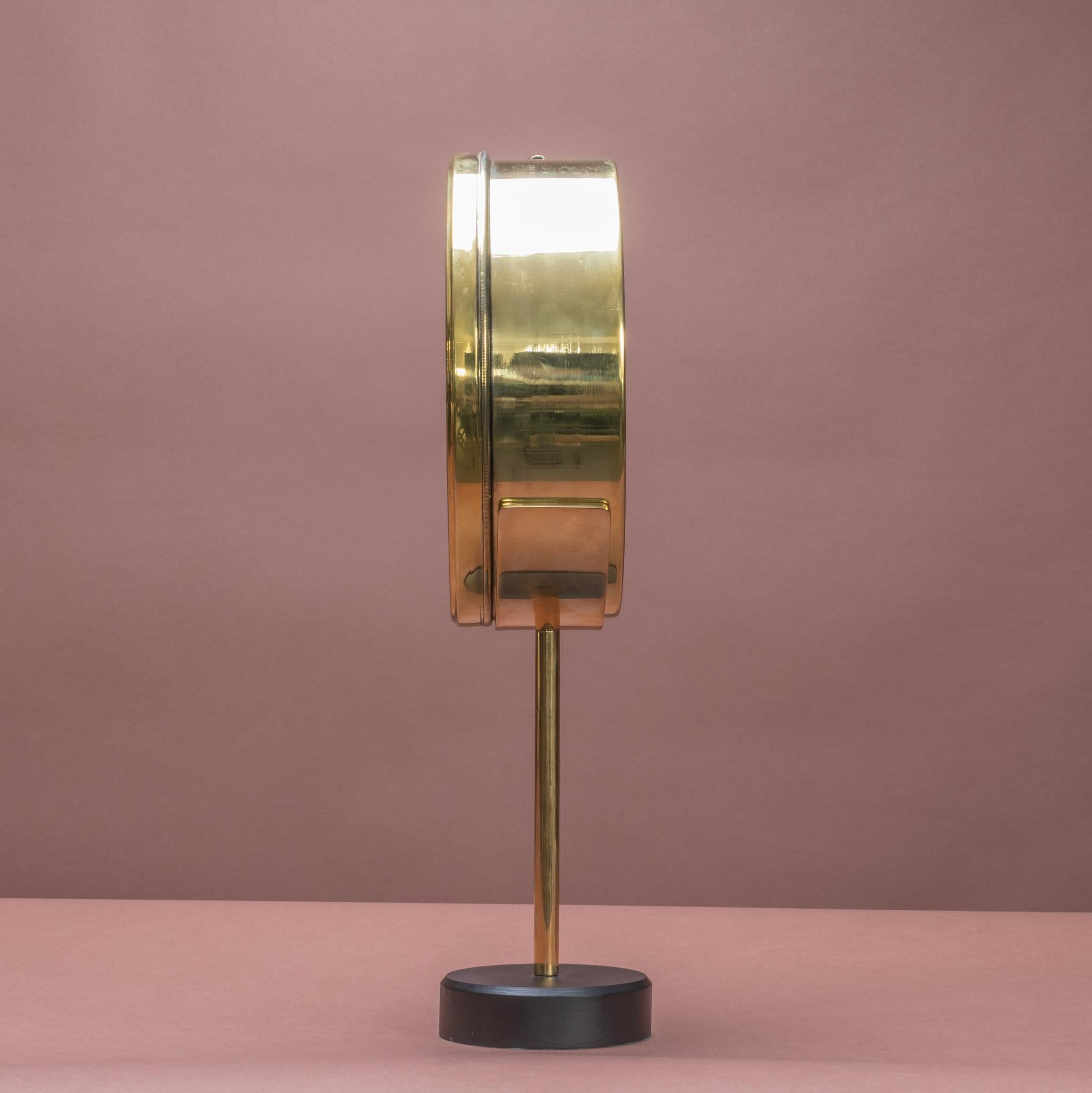 Magic Lantern Projector Lens, circa 1910. In Good Condition In London, GB