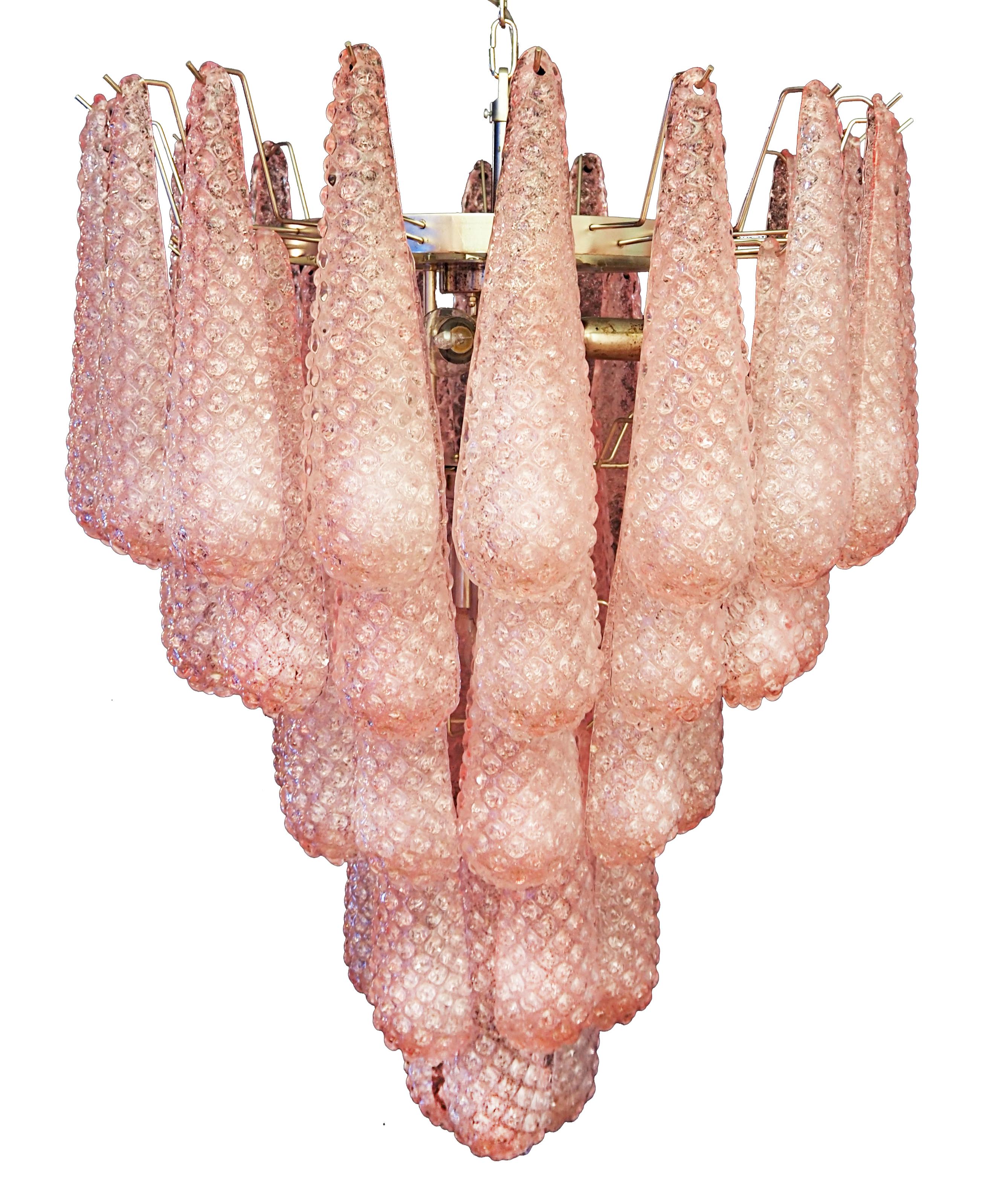 Magico lampadario a gocce rosa di Murano in vendita 2