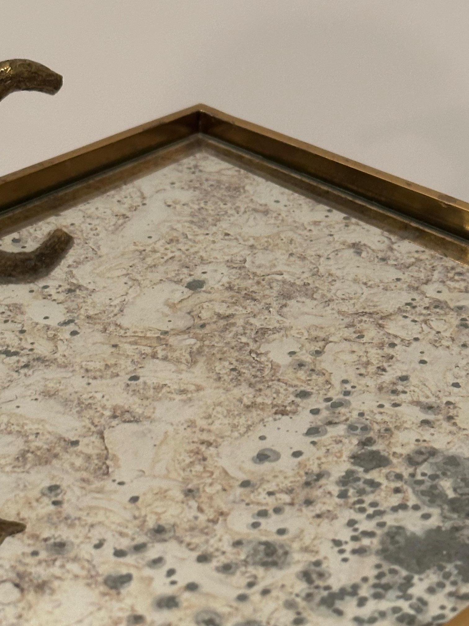 XXI secolo e contemporaneo Tavolino magico in ferro bronzo e specchio invecchiato con uccello in vendita