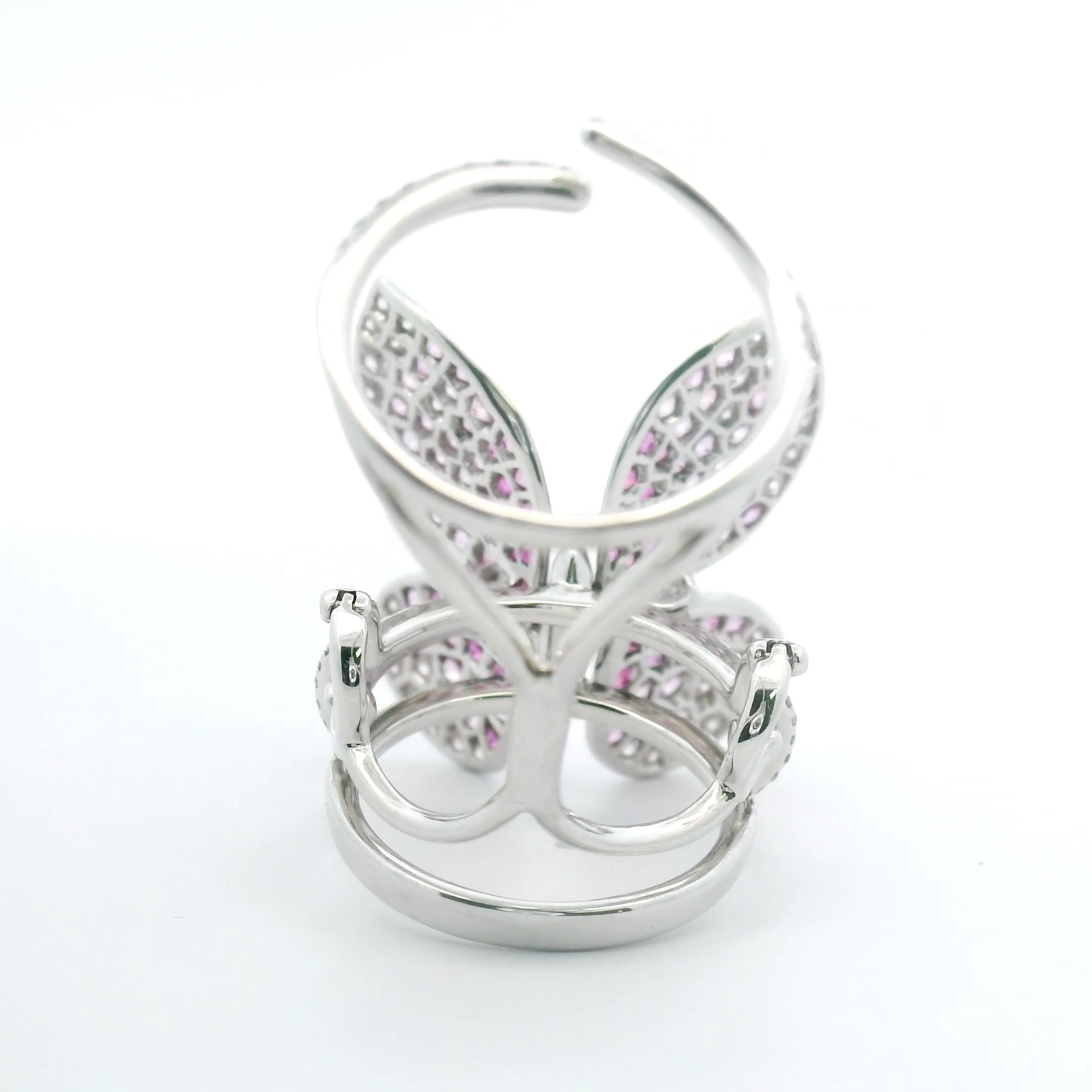 Pink Sapphire and Diamond Butterfly Statement Ring 18K Gold Ombré Magical In New Condition For Sale In Great Neck, NY