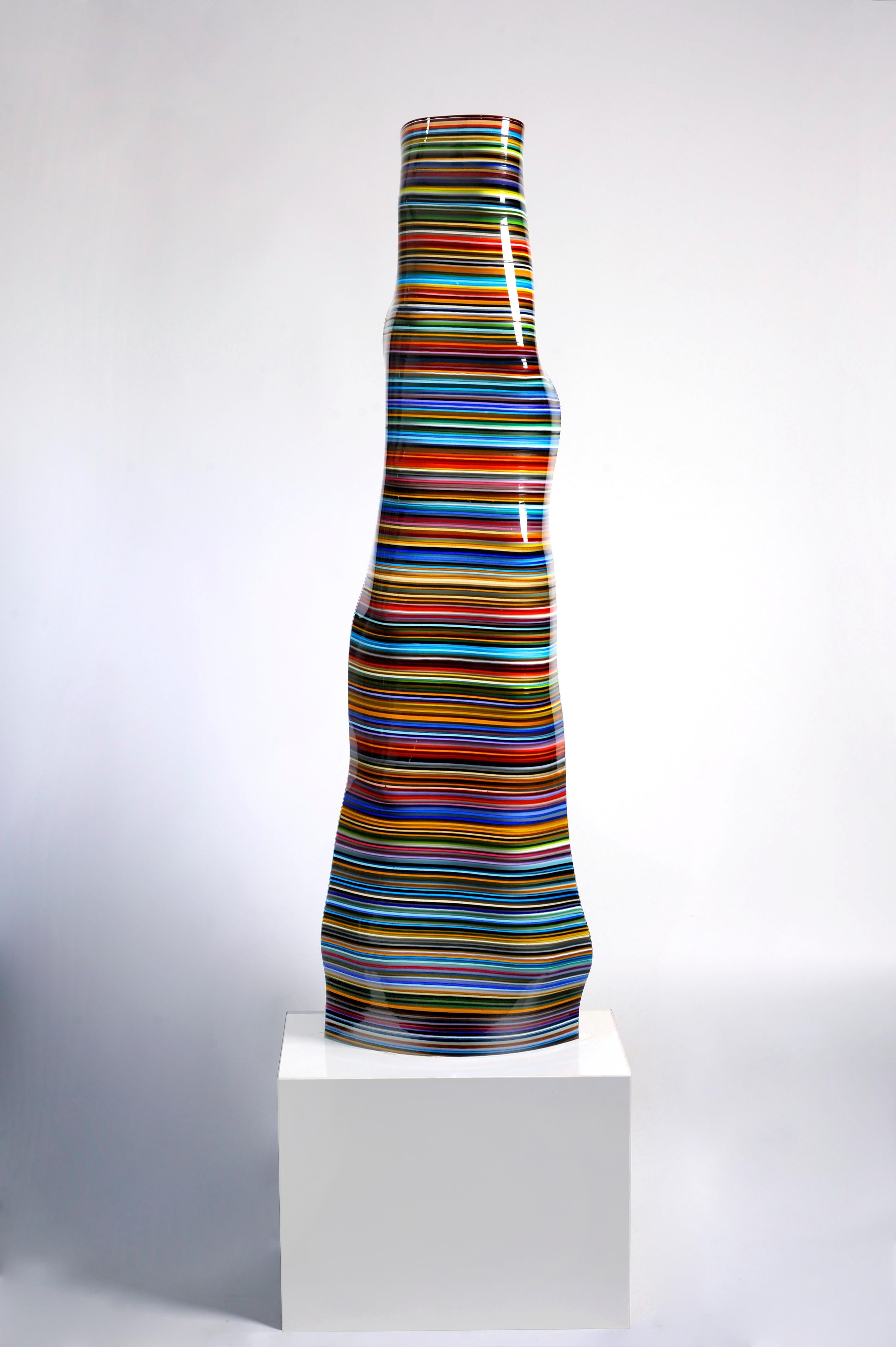 This fused glass piece belongs to the barcode Magikarpet collection designed by Orfeo Quagliata.
A Missoni scheme and a white marble base merge in a contemporary uncompromised design.
This piece that flows against the trend fits perfectly in