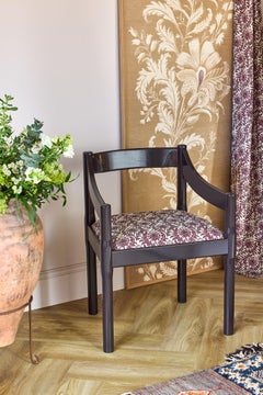 Magistretti Carimate Full Gloss Esszimmerstuhl, handbearbeitet mit maßgefertigten Sitzmöbeln