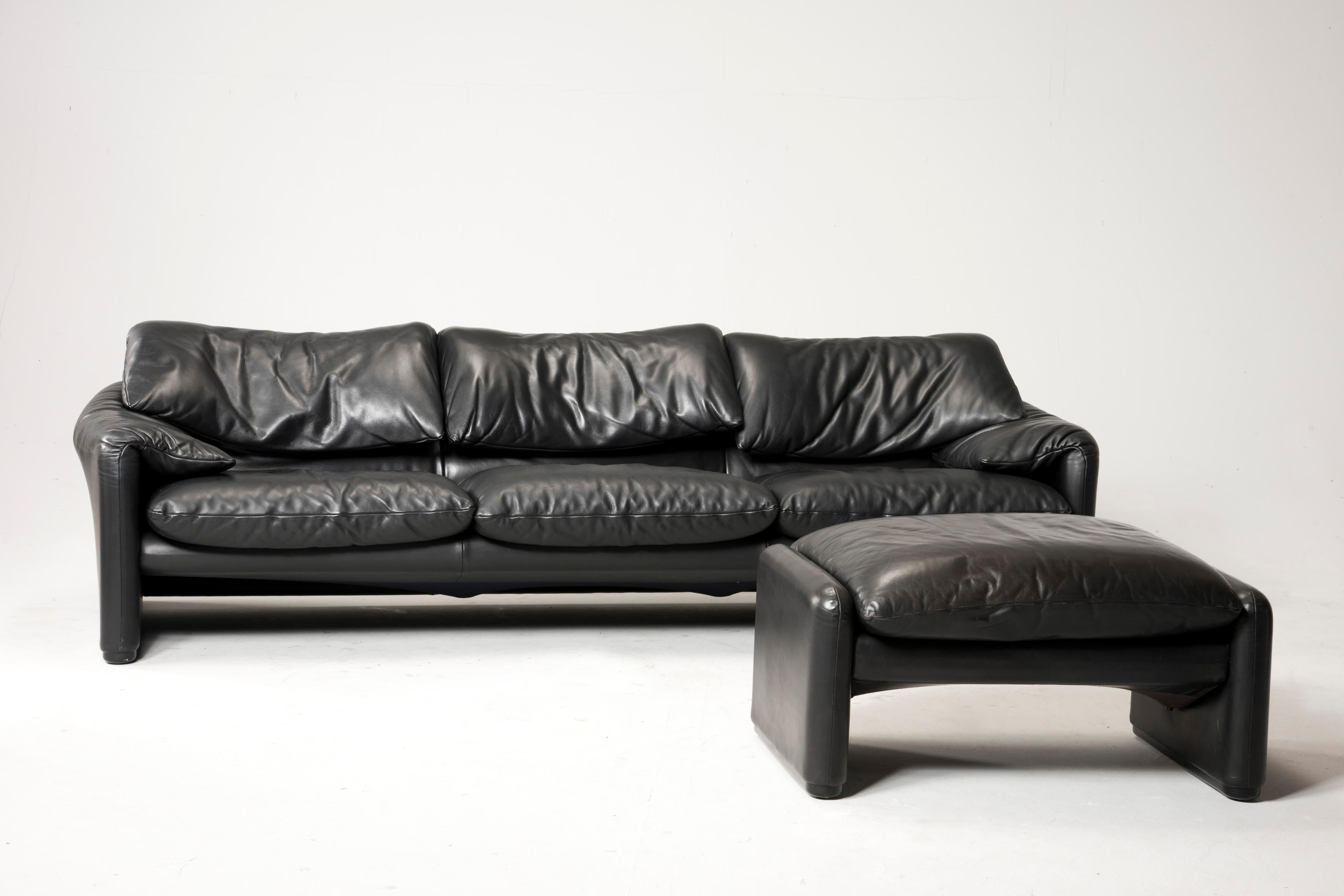 Post-Modern Magistretti for Cassina Black Leather Maralunga Three-Seat Sofa, 2000s