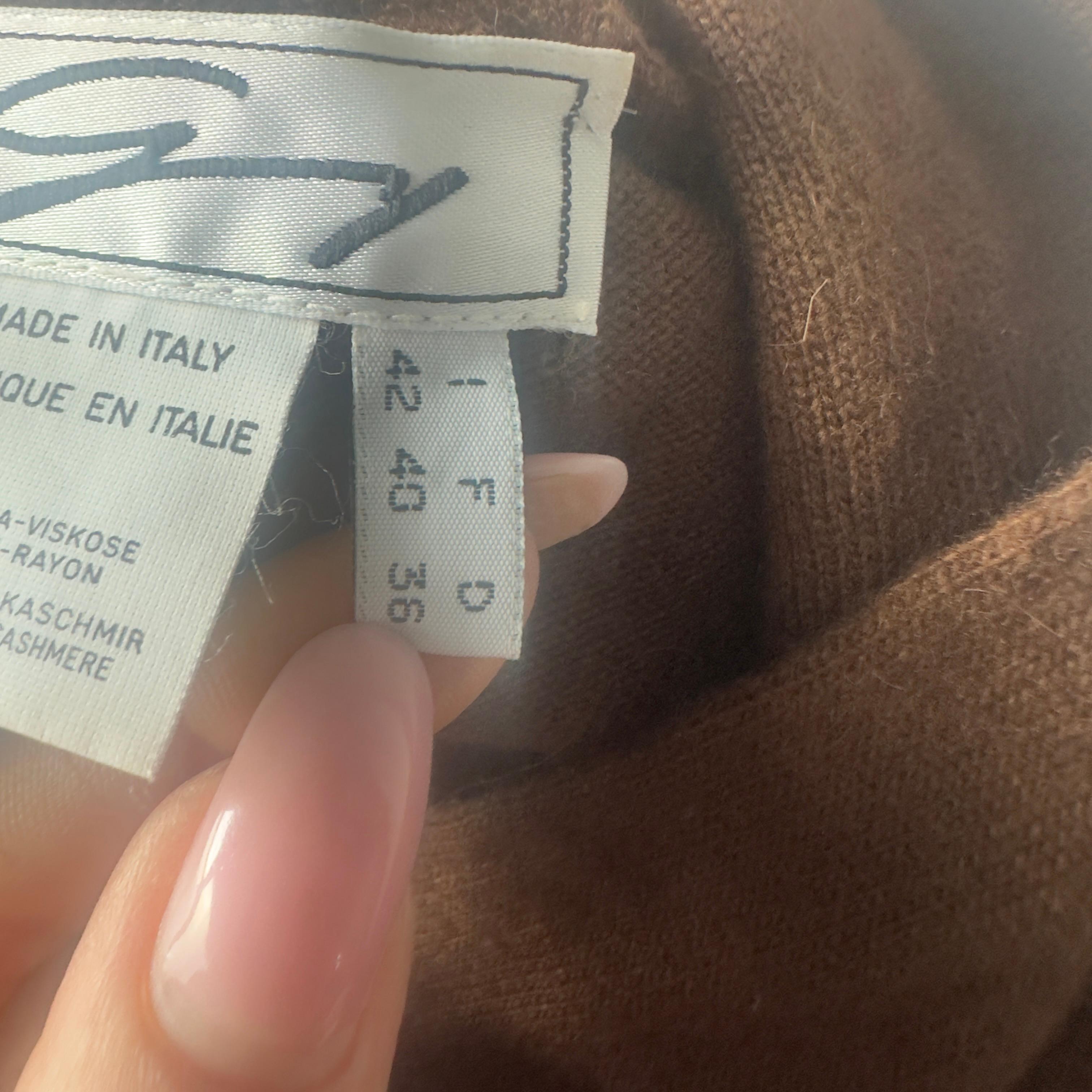 Women's or Men's Genny viscose and cashmere sweater For Sale
