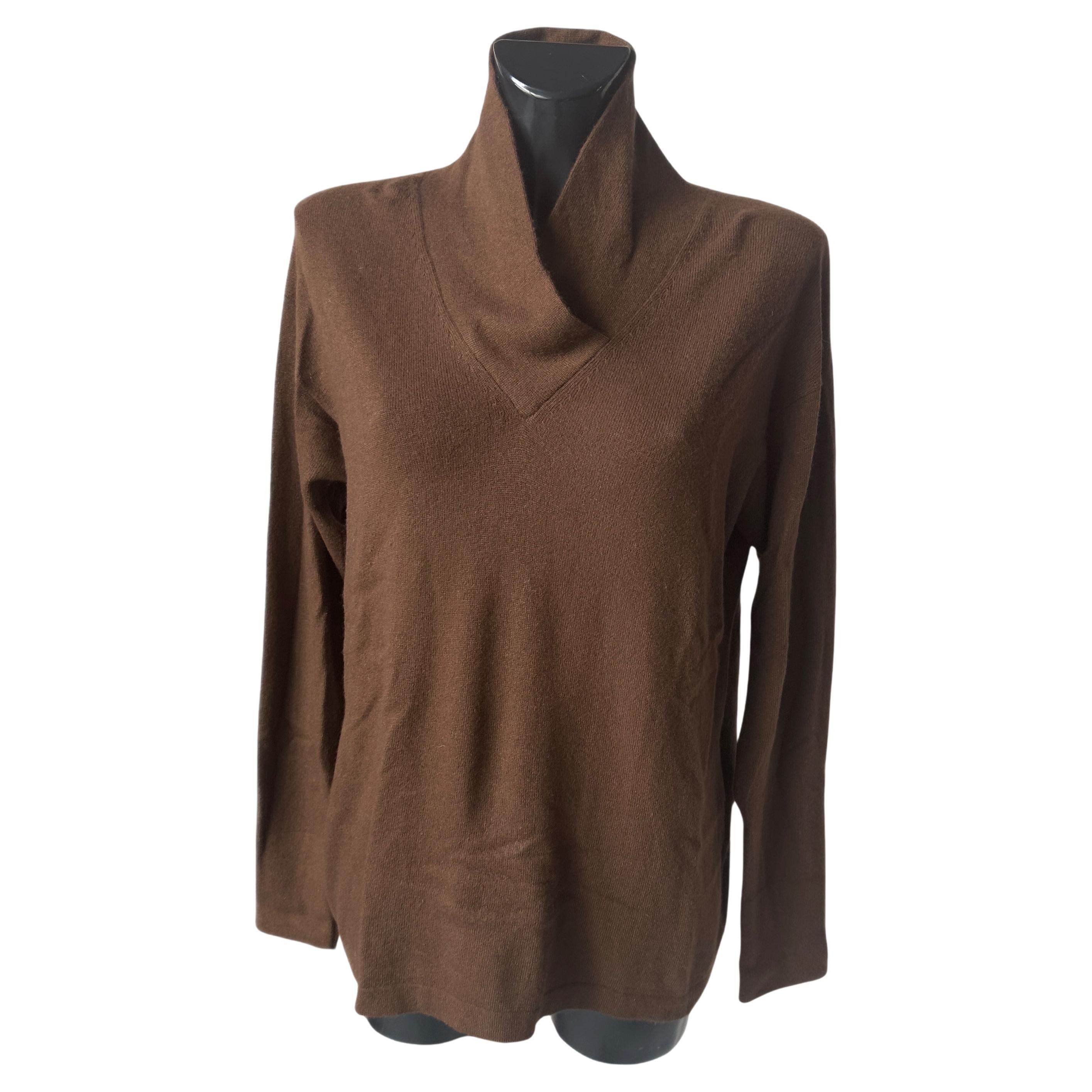 Genny viscose and cashmere sweater For Sale