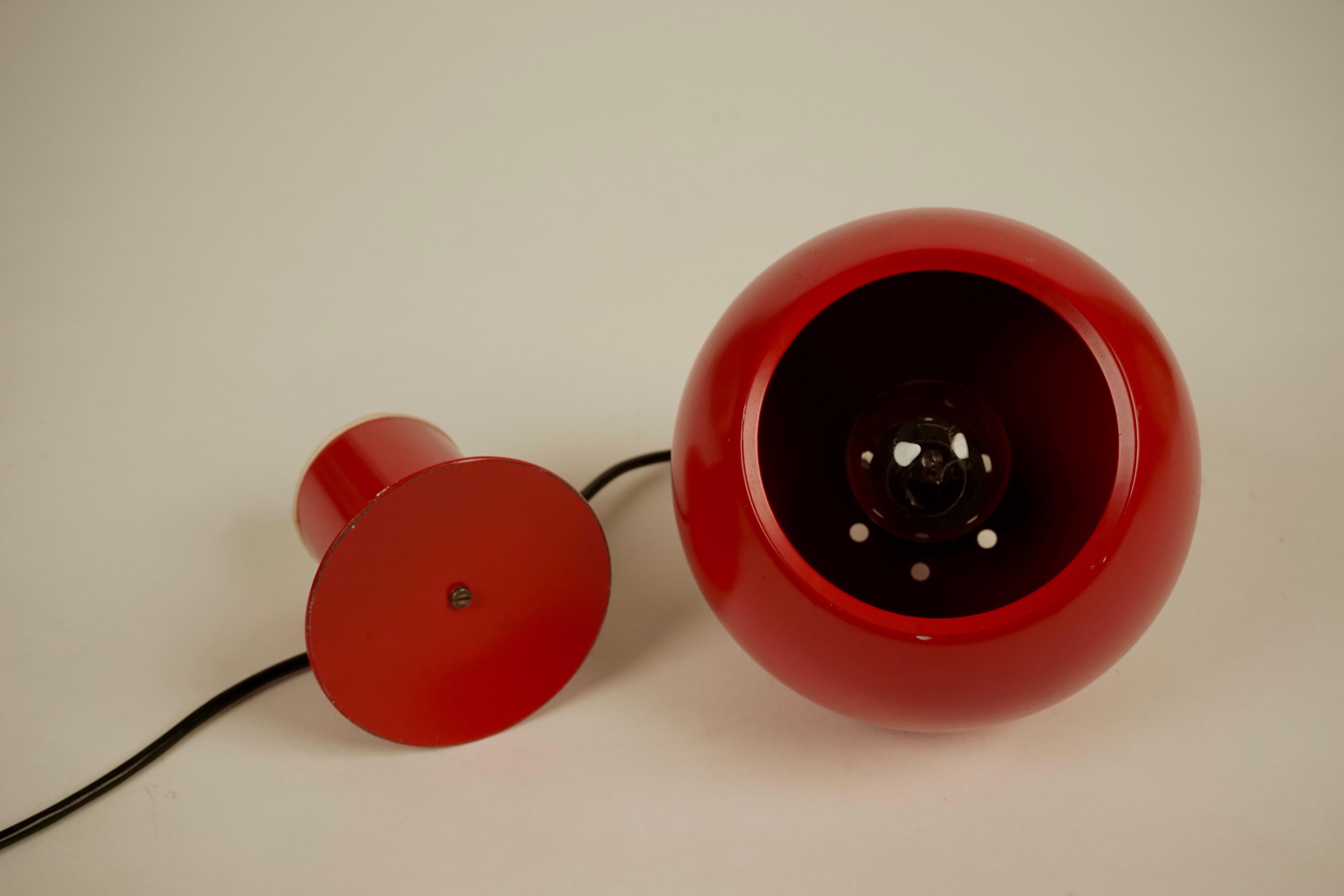 Late 20th Century Magnetic Ball Table Lamp from 1970s For Sale