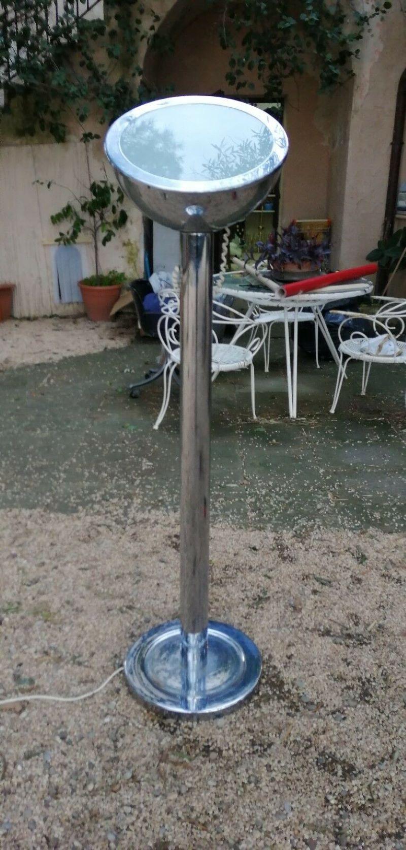 Fin du 20e siècle Lampadaire magnétique en acier de Goffredo Reggiani, 1970 en vente