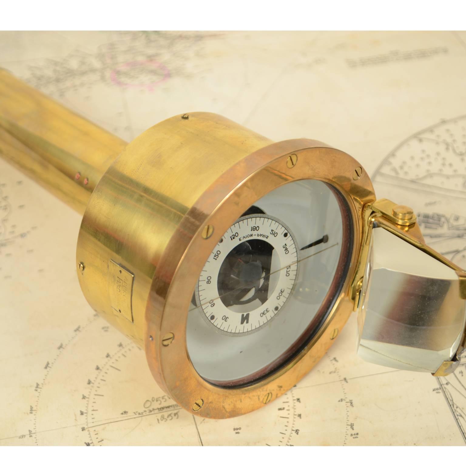Nautical Brass Magnetic Compass with Original Box by E. Vion Paris, Early 1900 For Sale 6