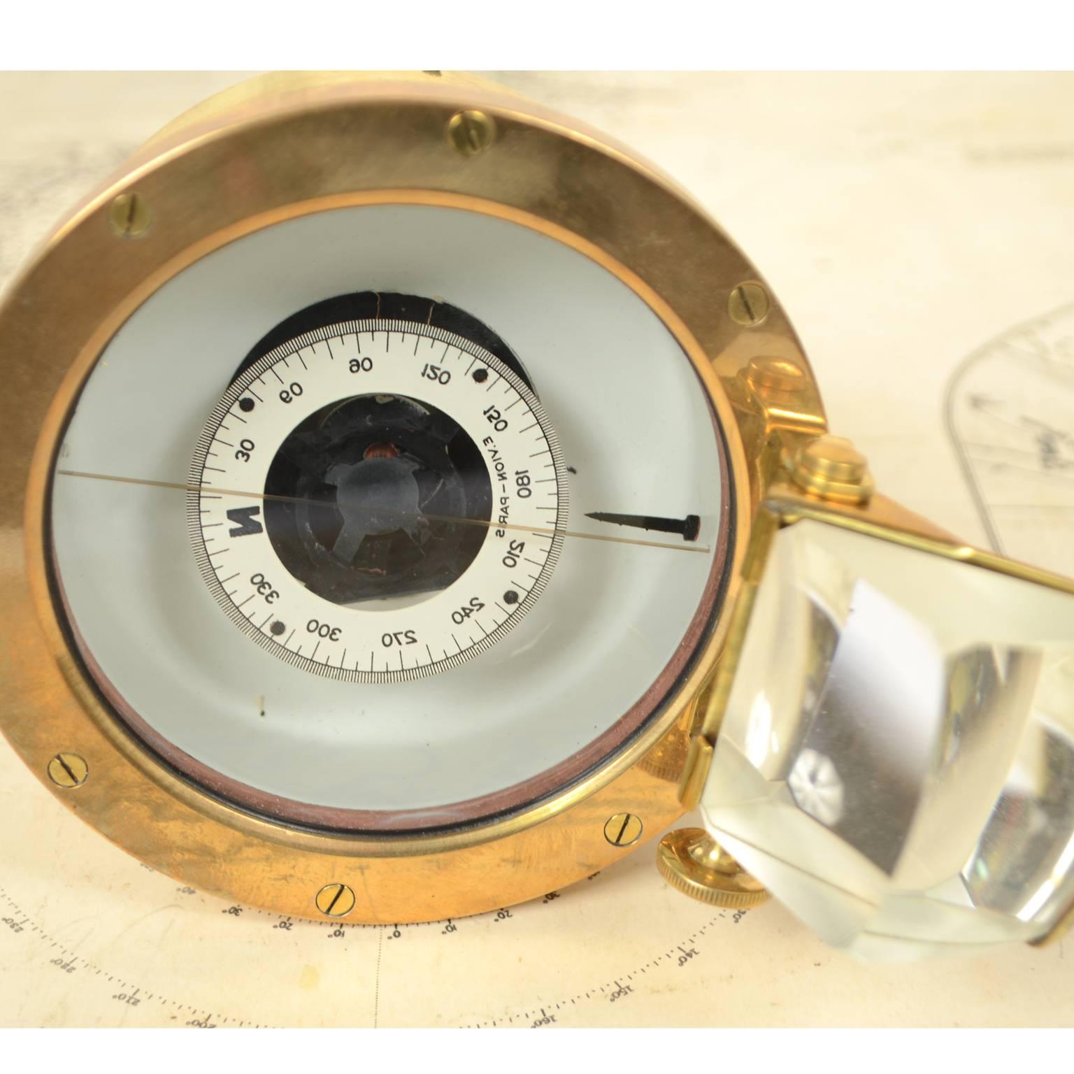 Nautical Brass Magnetic Compass with Original Box by E. Vion Paris, Early 1900 For Sale 9