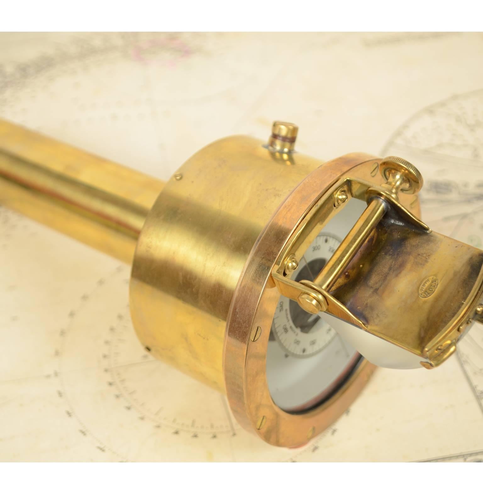 Nautical Brass Magnetic Compass with Original Box by E. Vion Paris, Early 1900 For Sale 2