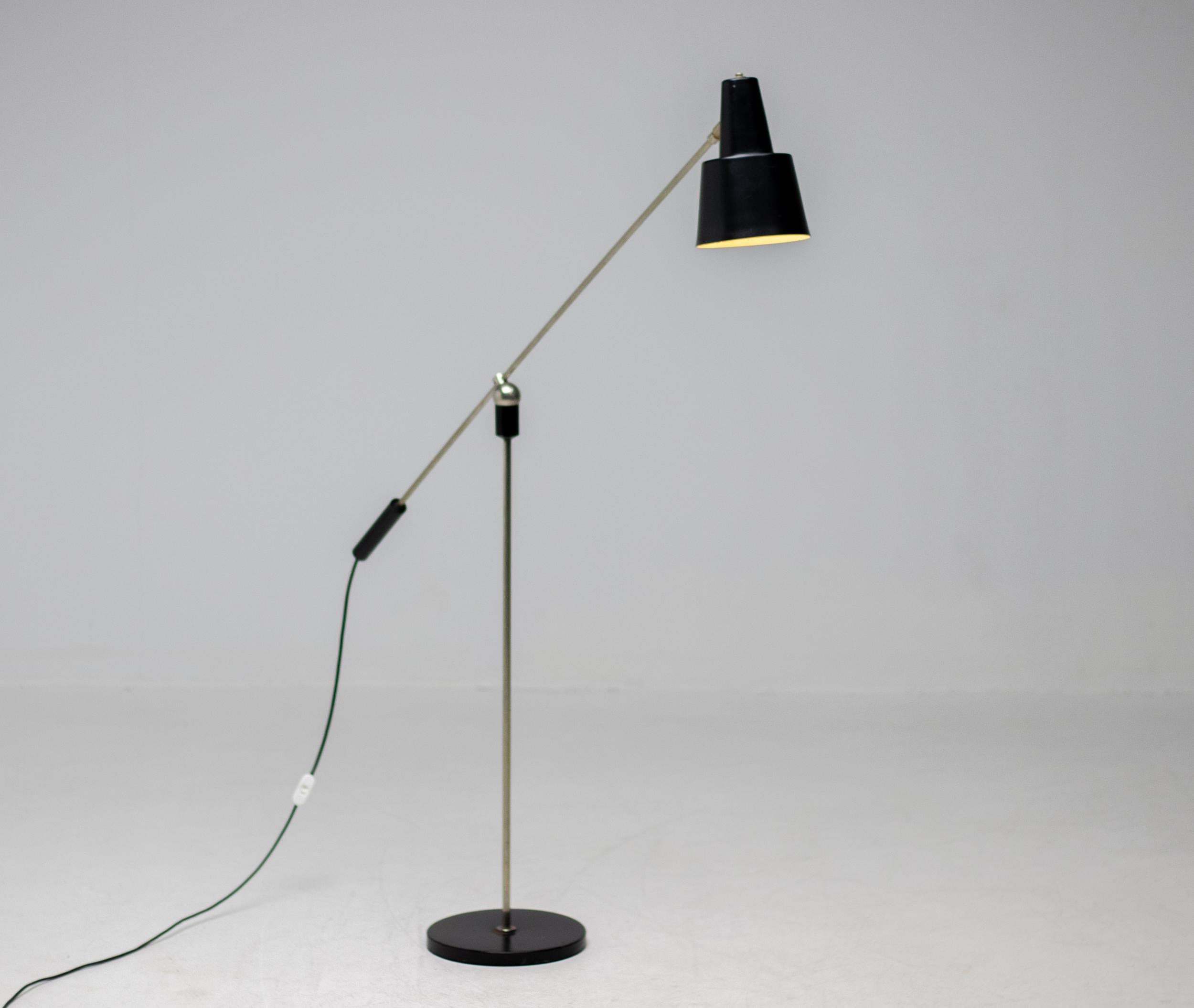 Smaltato Lampada da terra Magneto di H. Fillekes per Artifort, 1956 in vendita