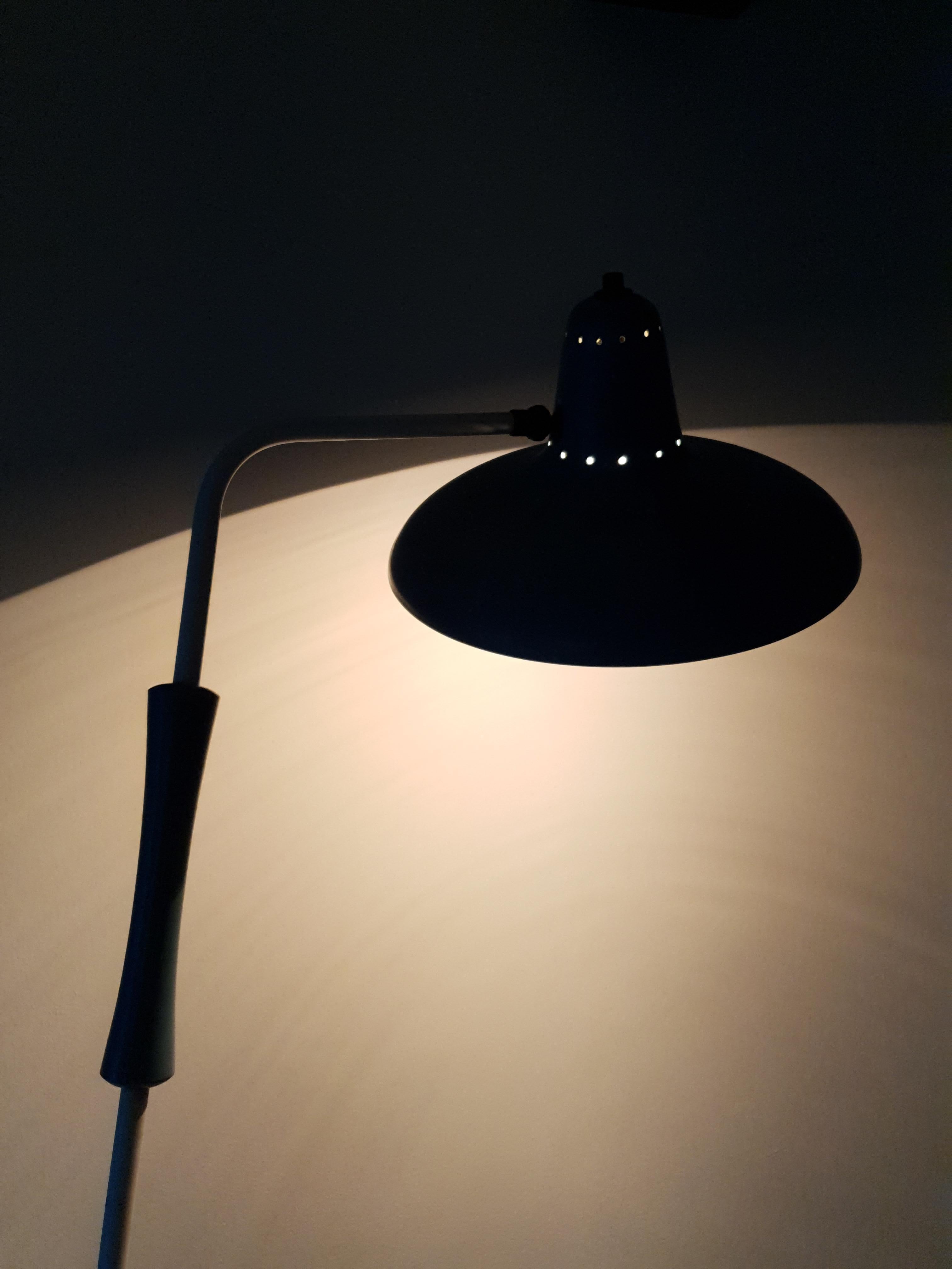 Magneto Floor Lamp by H. Fillekes for Artiforte 6