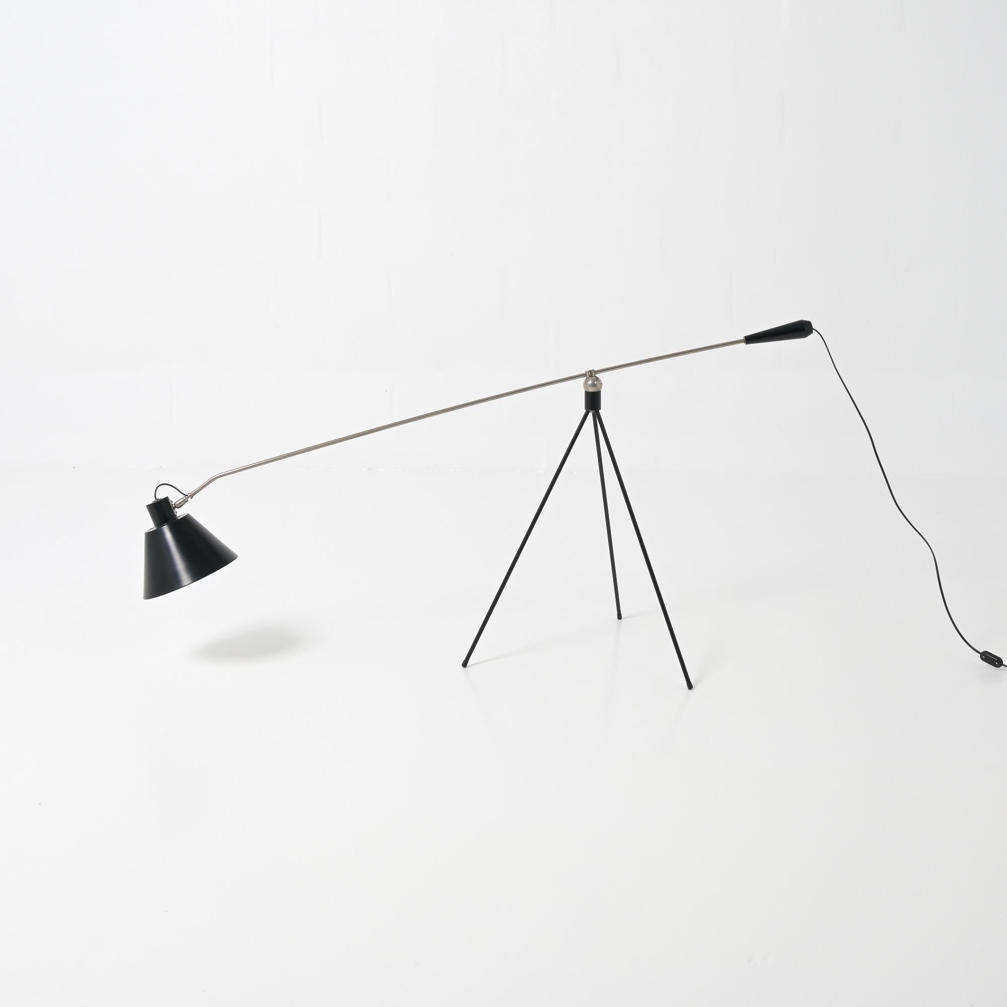 Dutch Magneto Floor Lamp by H. Fillekes for Artiforte For Sale
