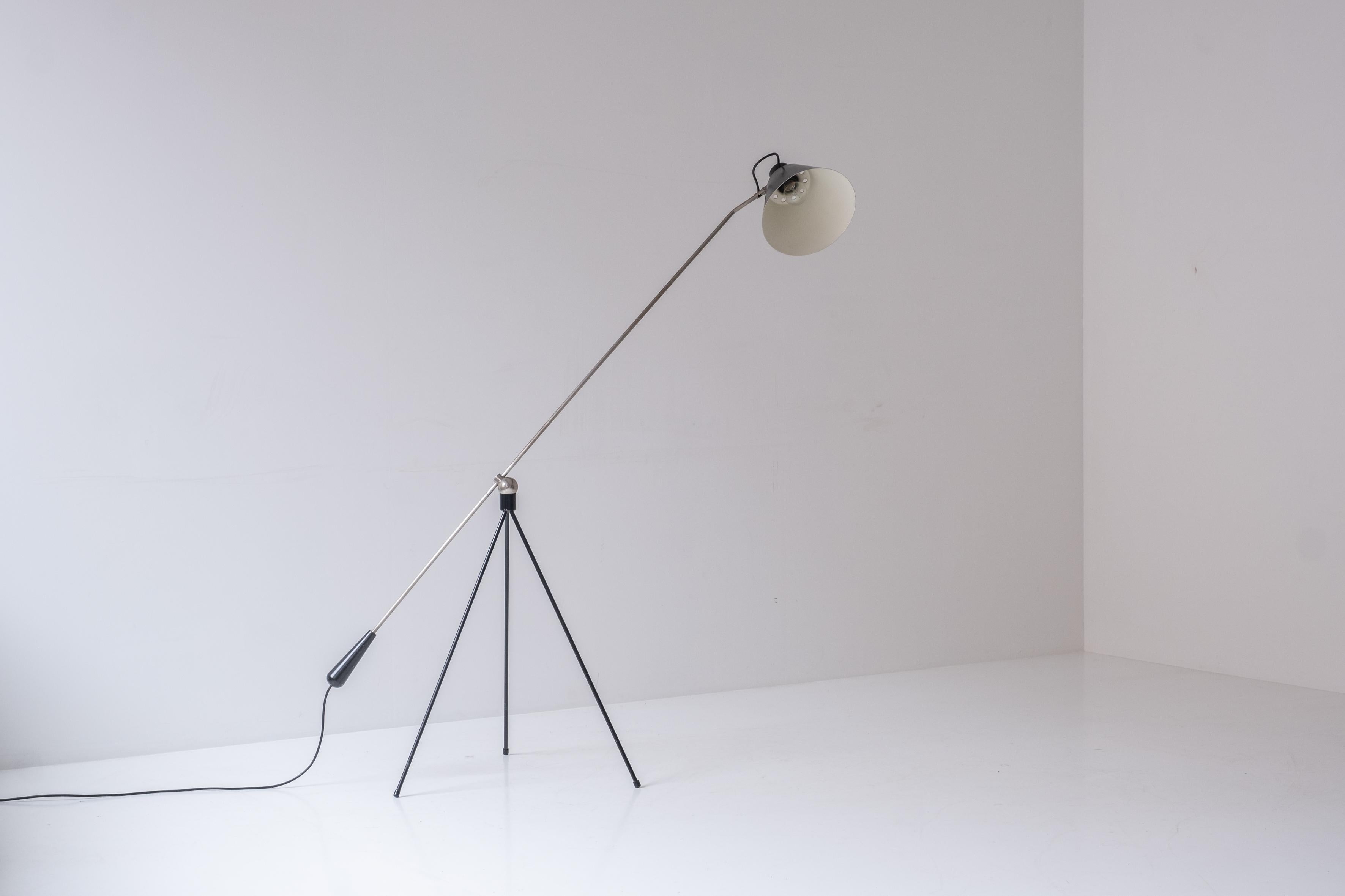 ‘Magneto’ Floor Lamp by H. Fillekes for Artiforte, the Netherlands, 1954 In Good Condition For Sale In Antwerp, BE