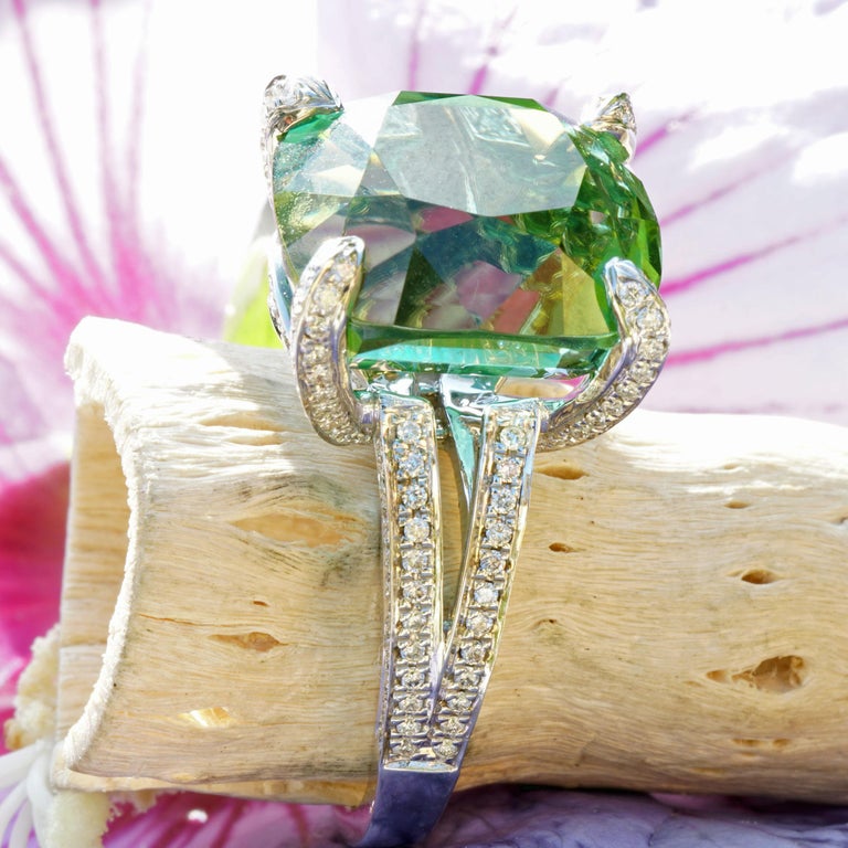 Magnific 14.64ct Green Mint Tourmaline Ring Loupe Clean with Diamonds ...