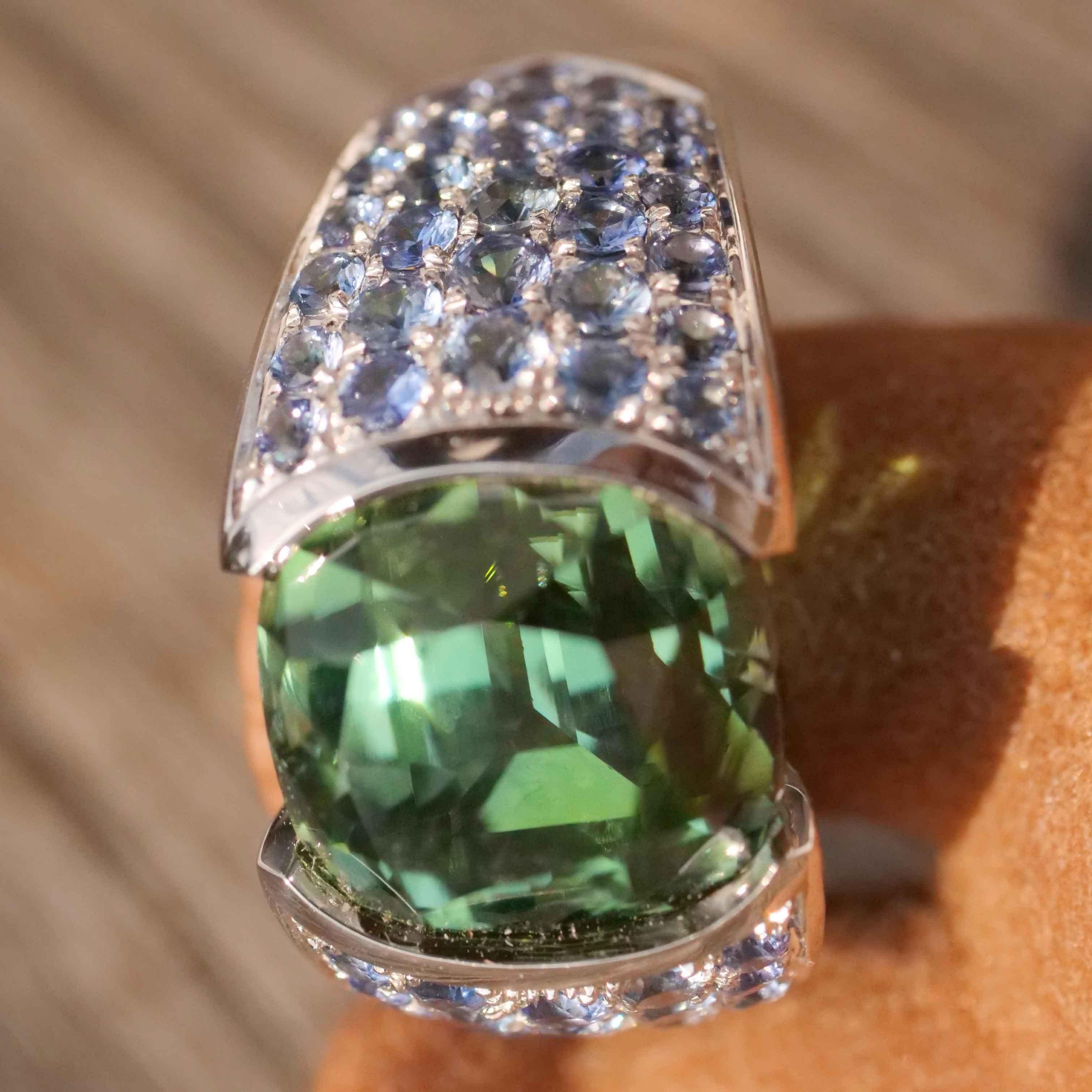 Prächtiger Lagunengrüner 12,56 ct Turmalin Saphir Brillant Ring Investment Edelstein im Angebot 4