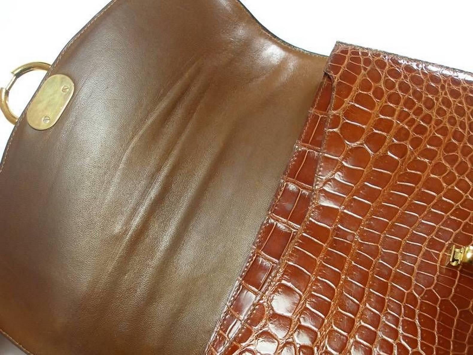 Magnific Vintage Crocodile Leather Bag / No Brand  For Sale 4