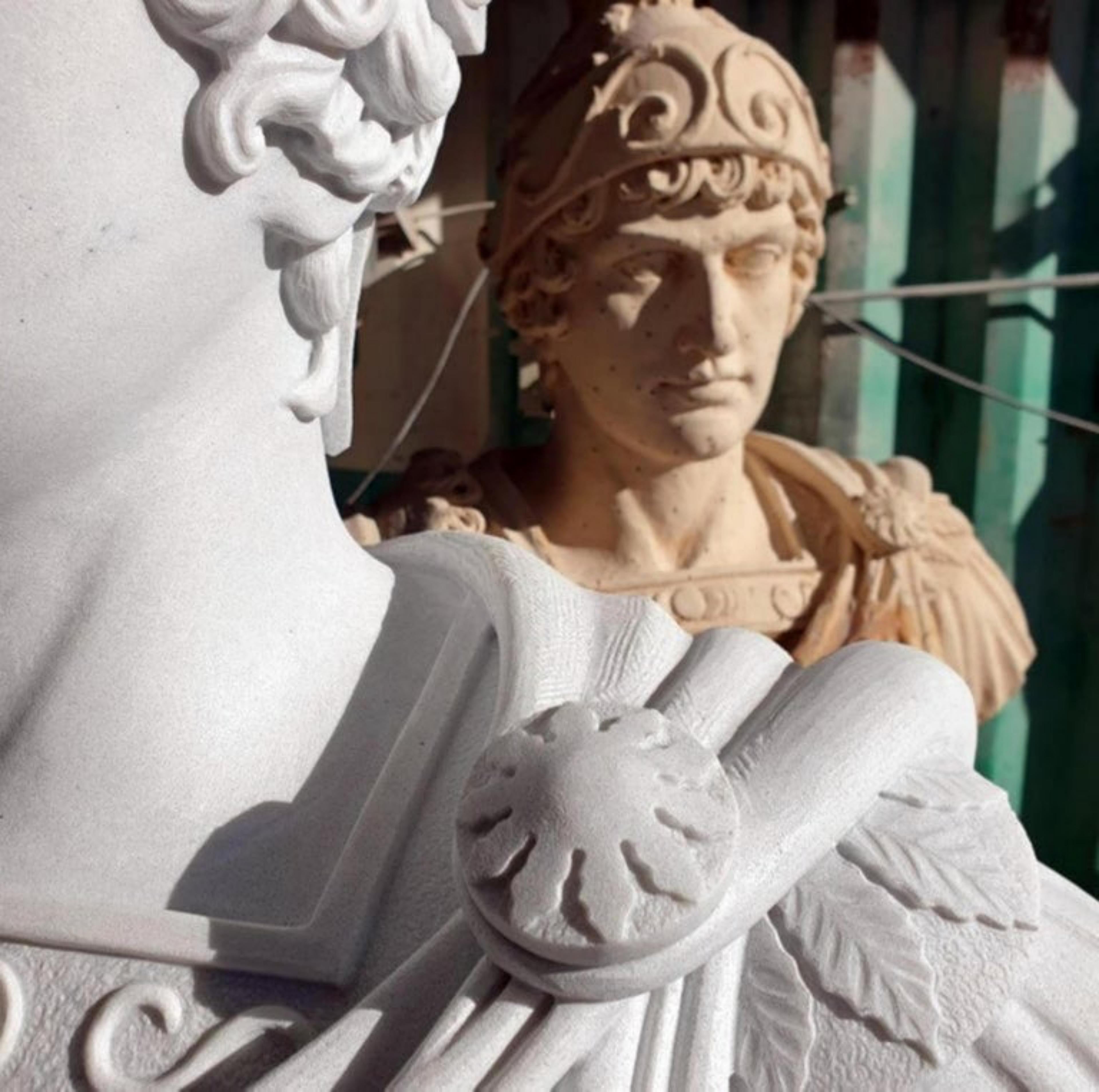 Moderne Magnifique buste d'Alexandre le Grand en marbre blanc de Carrare, 20e siècle en vente