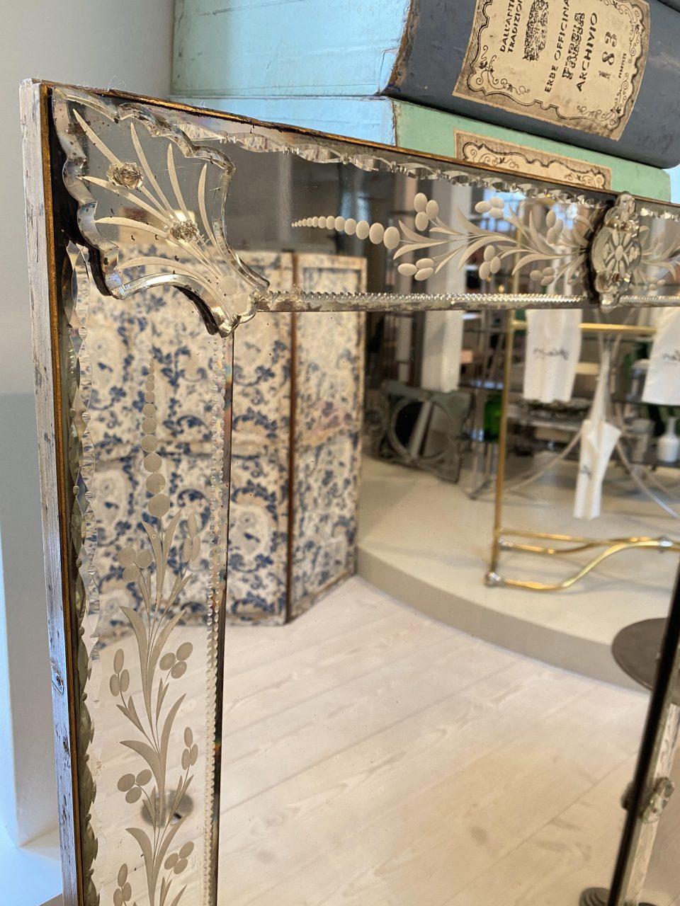 Magnificent 1940s French Venetian Mirror In Good Condition In Copenhagen K, DK