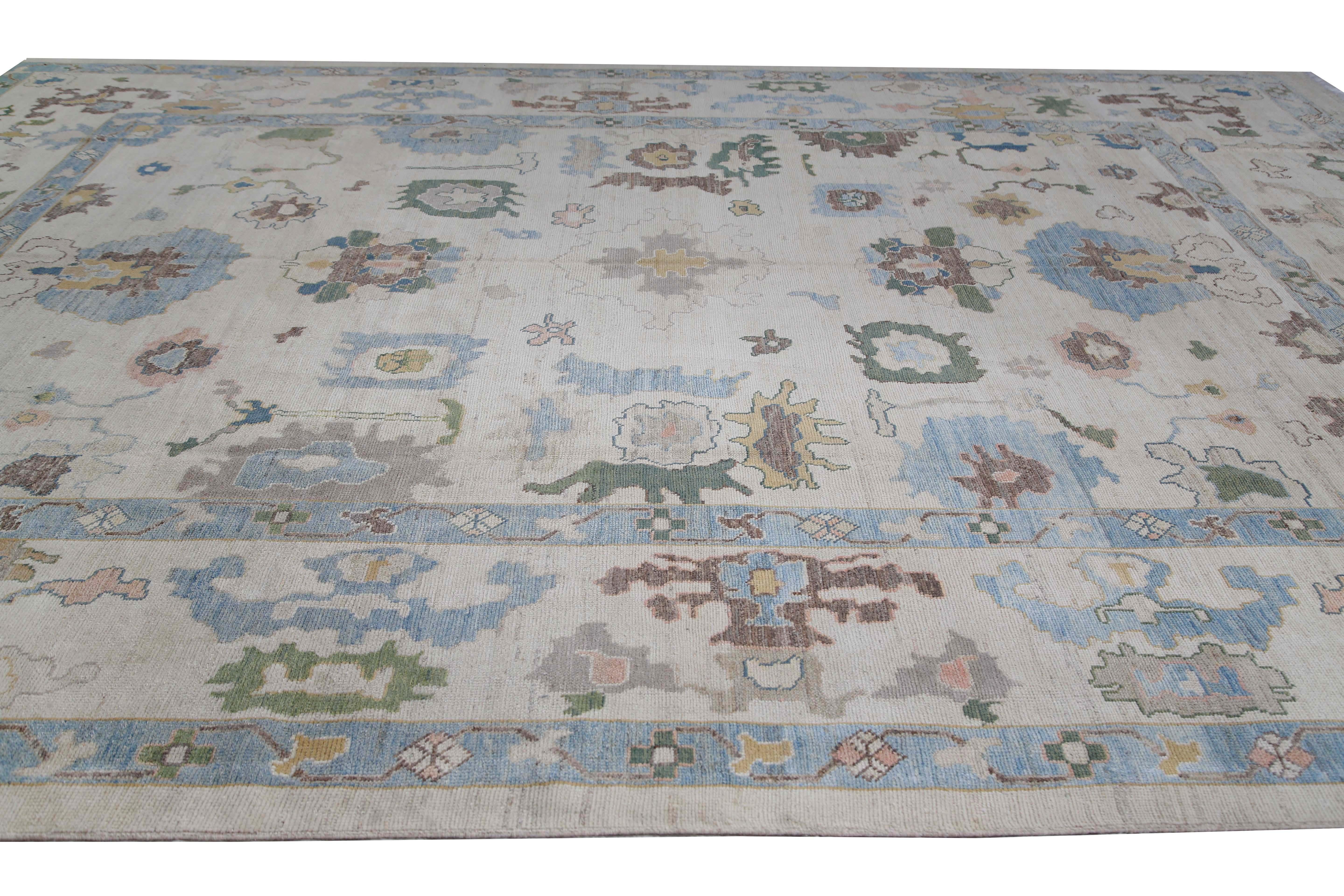Magnificant Turkish Oushak Rug In New Condition For Sale In Dallas, TX