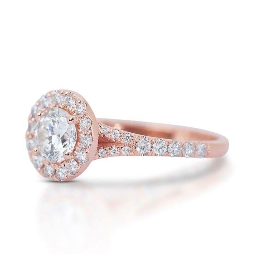 Magnificent 0.70ct Round Brilliant Halo Pave Diamond Ring in 18K Rose Gold In New Condition For Sale In רמת גן, IL