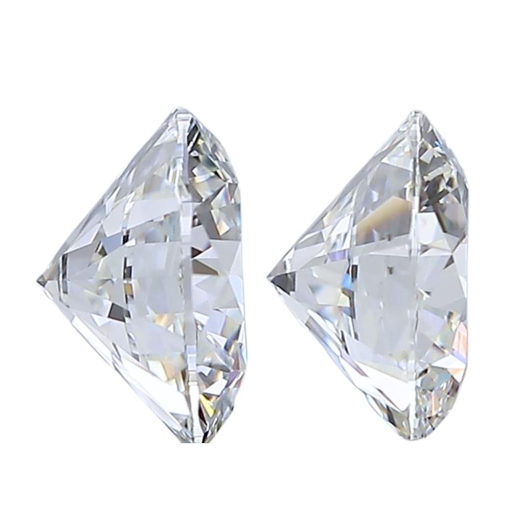 Magnificent 0.92ct Ideal Cut Pair of Diamonds - GIA Certified In New Condition For Sale In רמת גן, IL