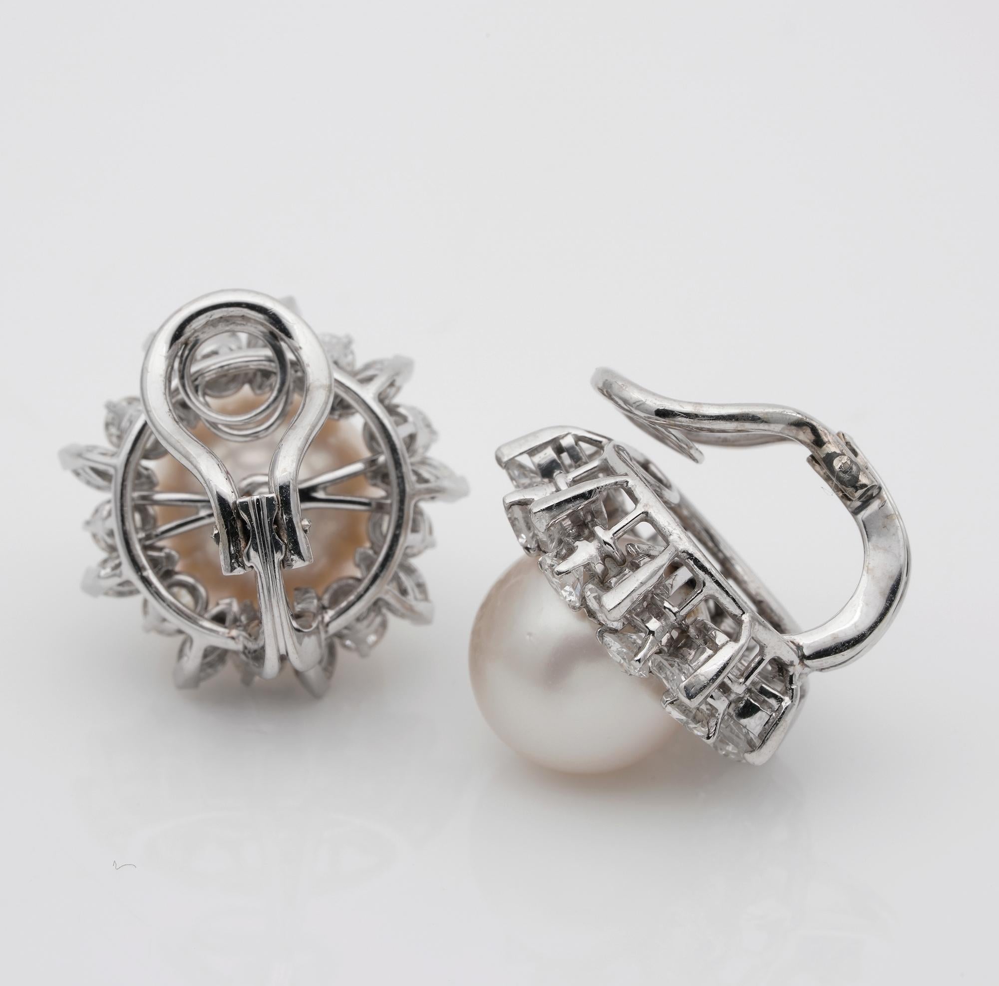 Magnificent South Sea Pearl 3.20 Carat Diamond Vintage Earrings In Good Condition For Sale In Napoli, IT