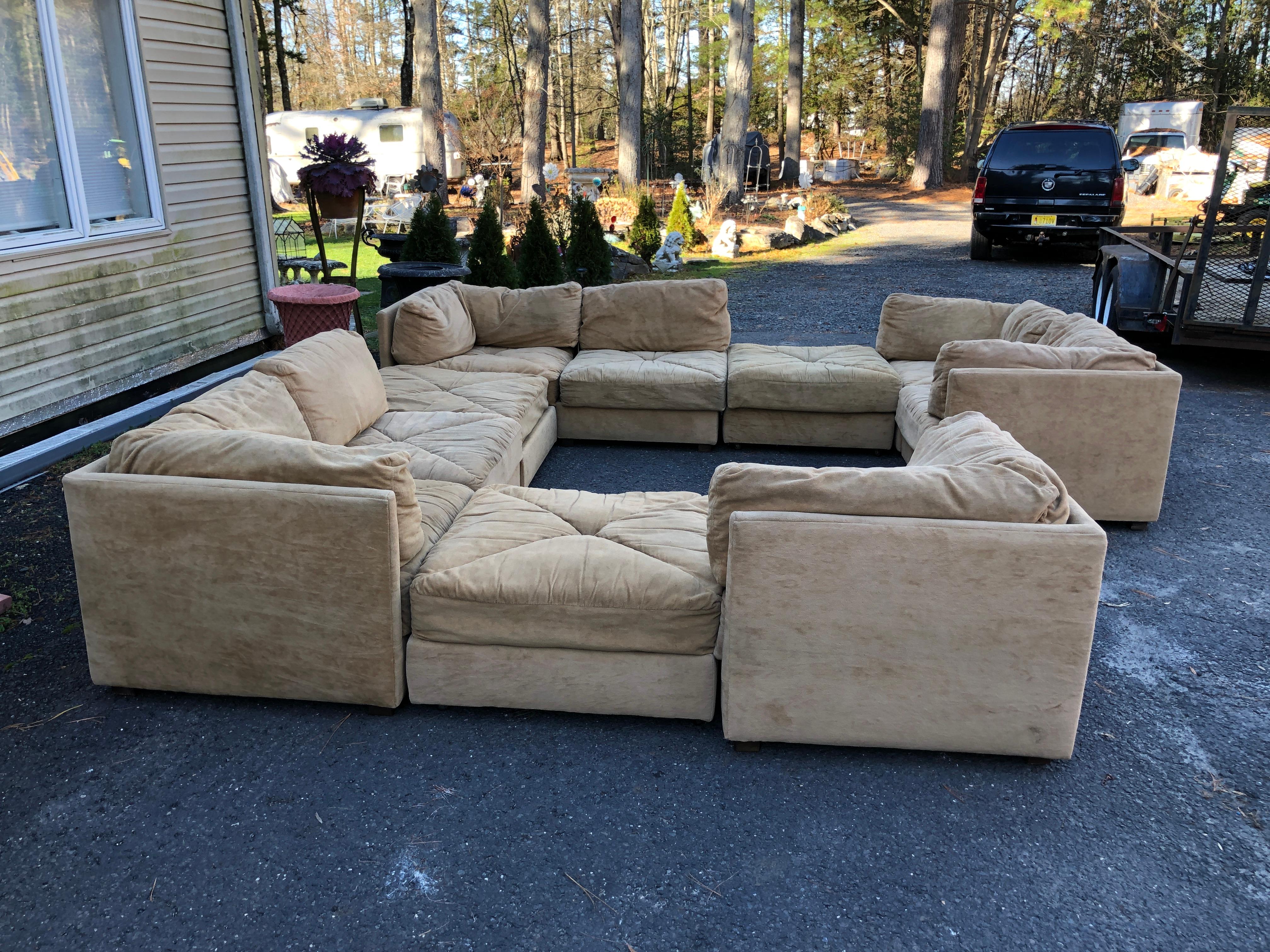 Magnificent 10 Piece Milo Baughman style Cube Sectional Sofa Selig Mid-Century  In Good Condition For Sale In Pemberton, NJ