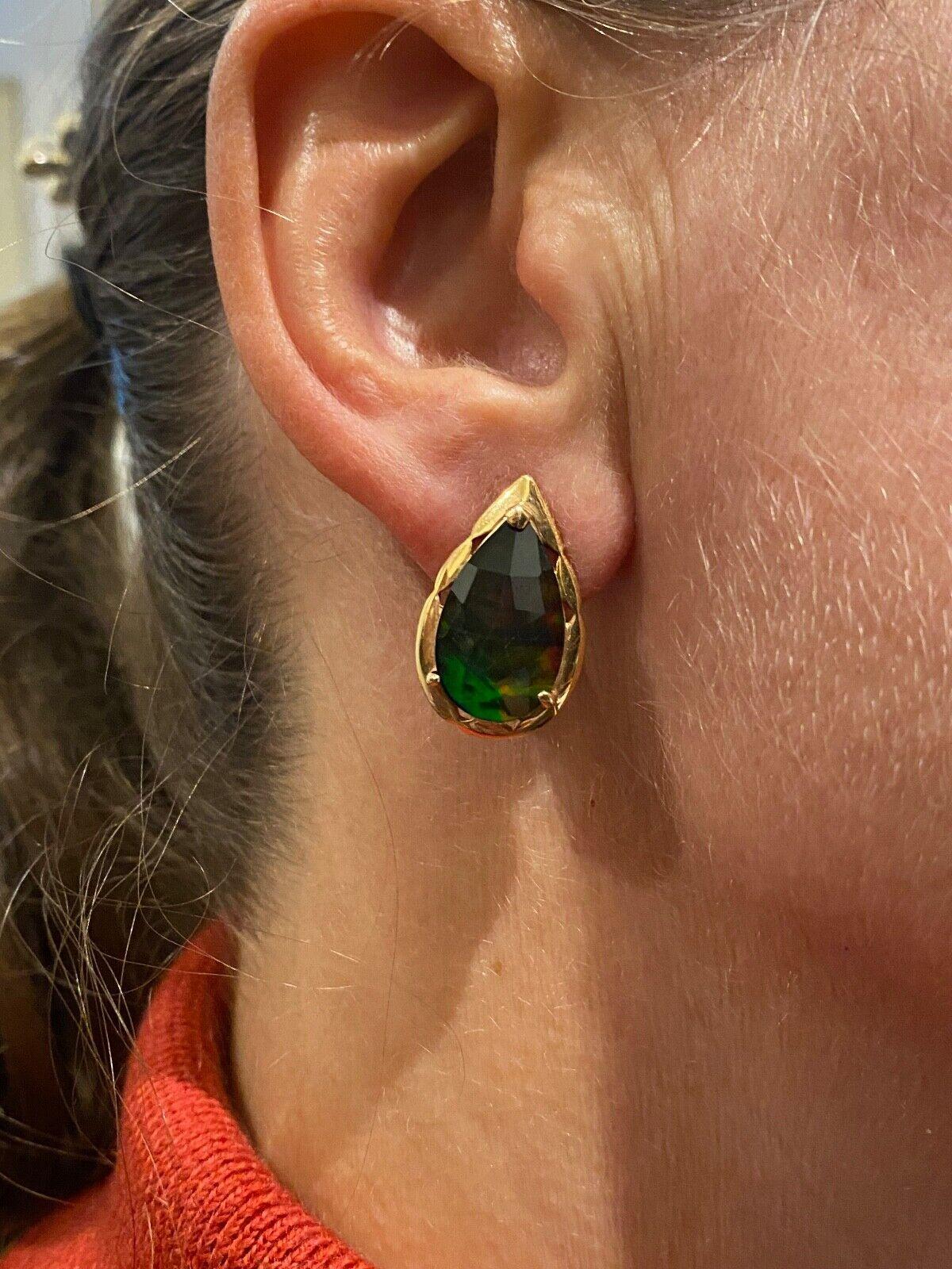 Women's or Men's Magnificent 14K 585 Yellow Gold & Drop-Shaped Faceted Ammolite Vintage Earrings For Sale