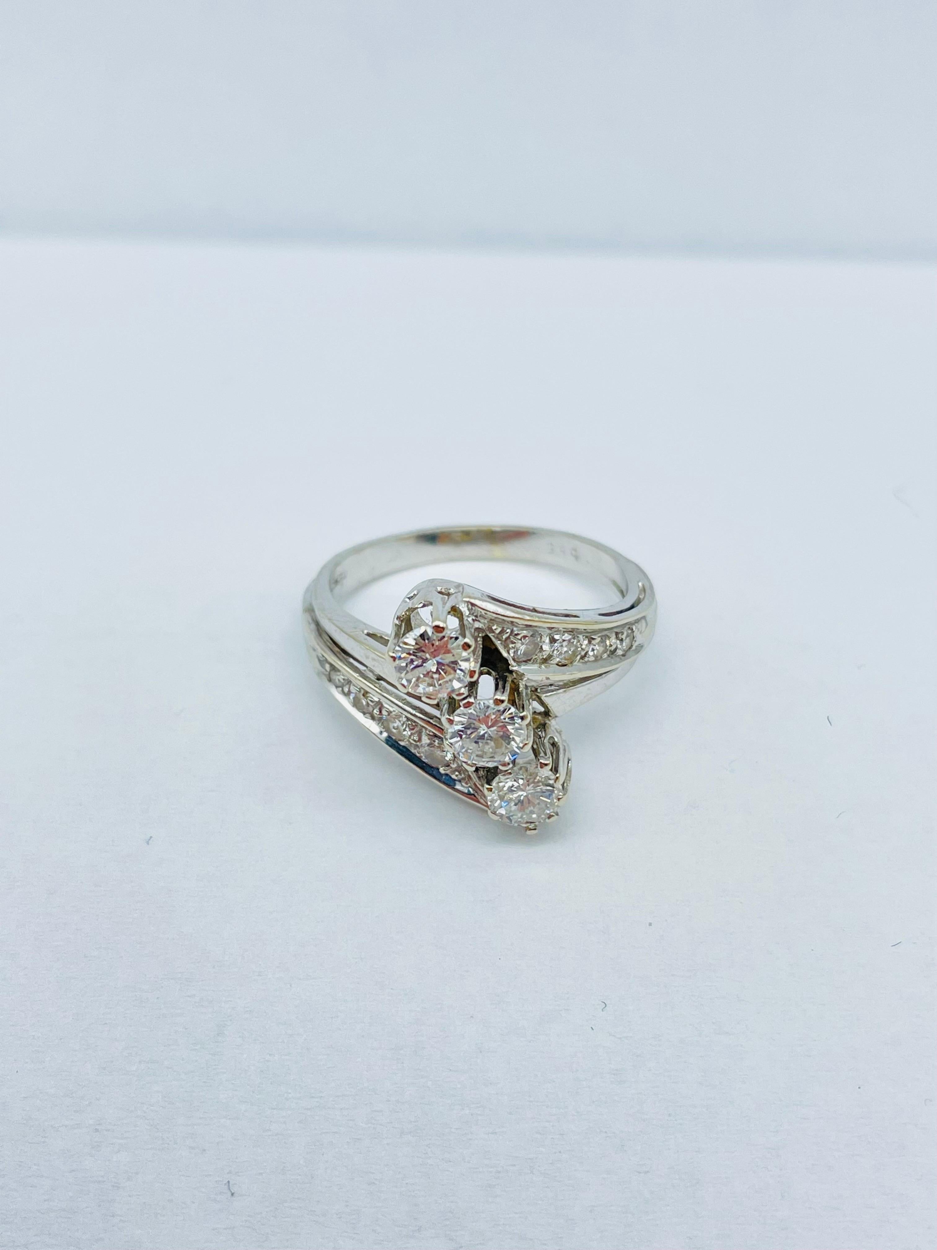 Magnificent 14k White Gold Ring with a Trio of Diamonds Each 0.25 Carat For Sale 9