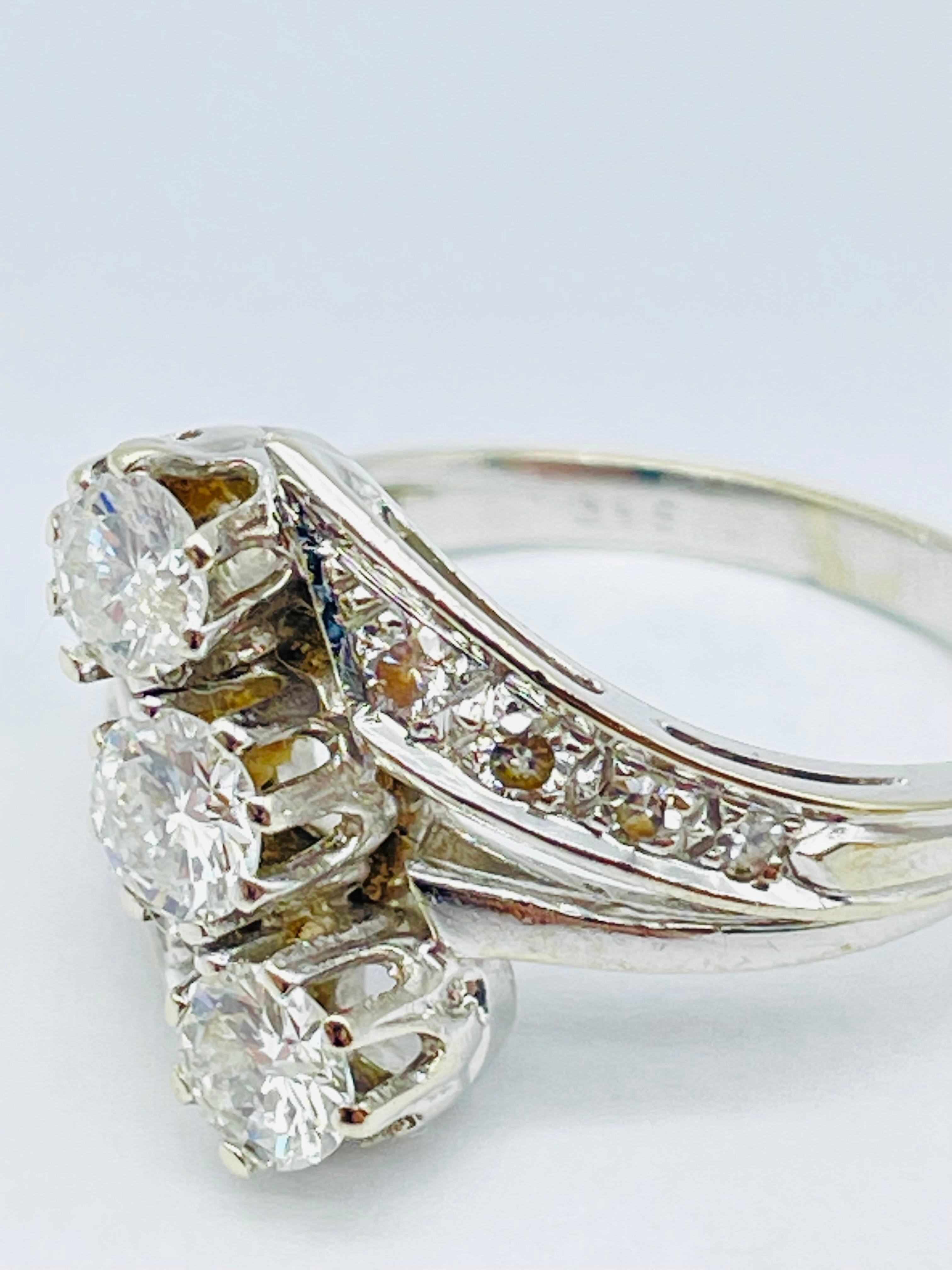 Magnificent 14k White Gold Ring with a Trio of Diamonds Each 0.25 Carat For Sale 1