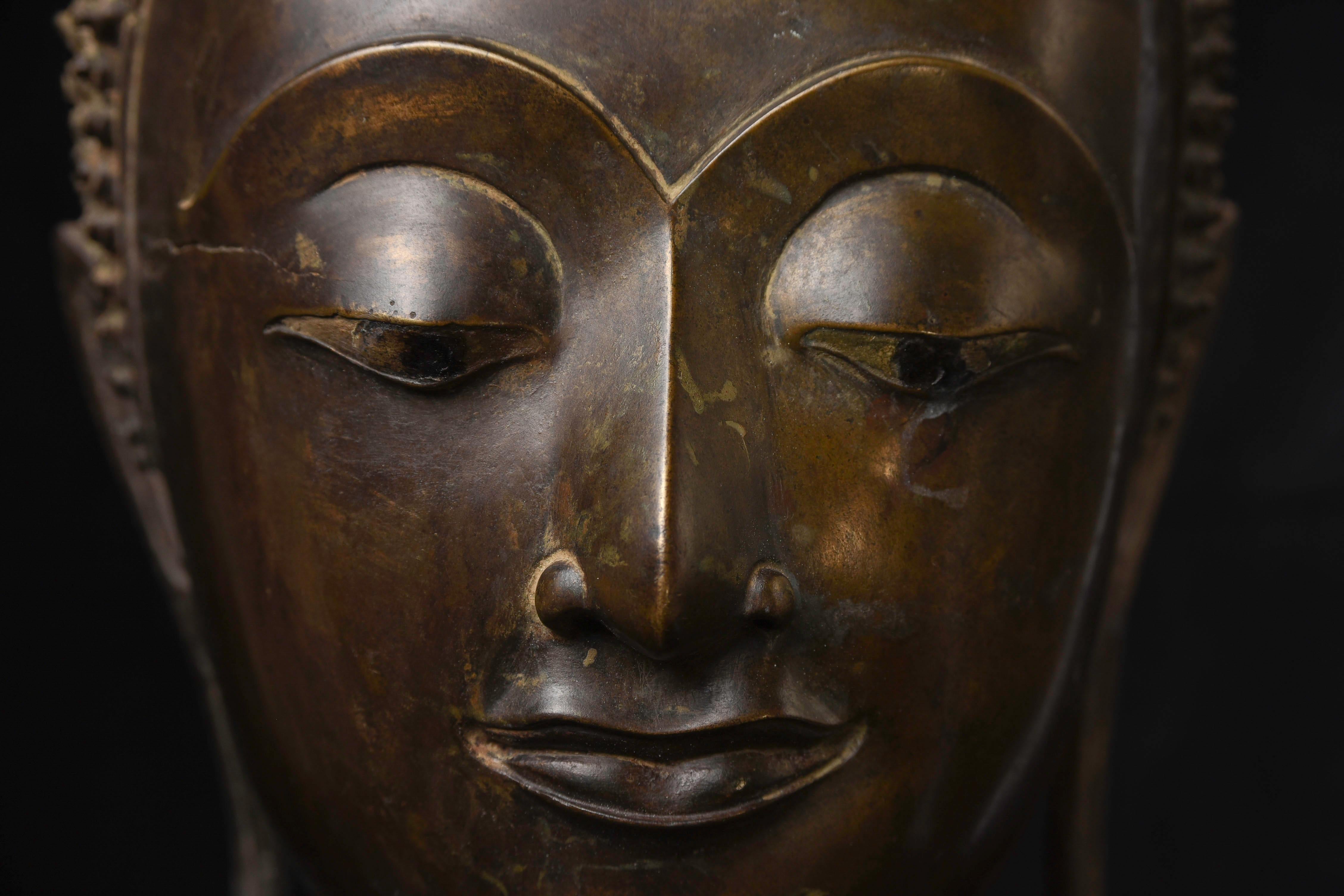 Magnificent 15thc Thai Buddha Partial Head, from a High-Level or Royal Foundry For Sale 9