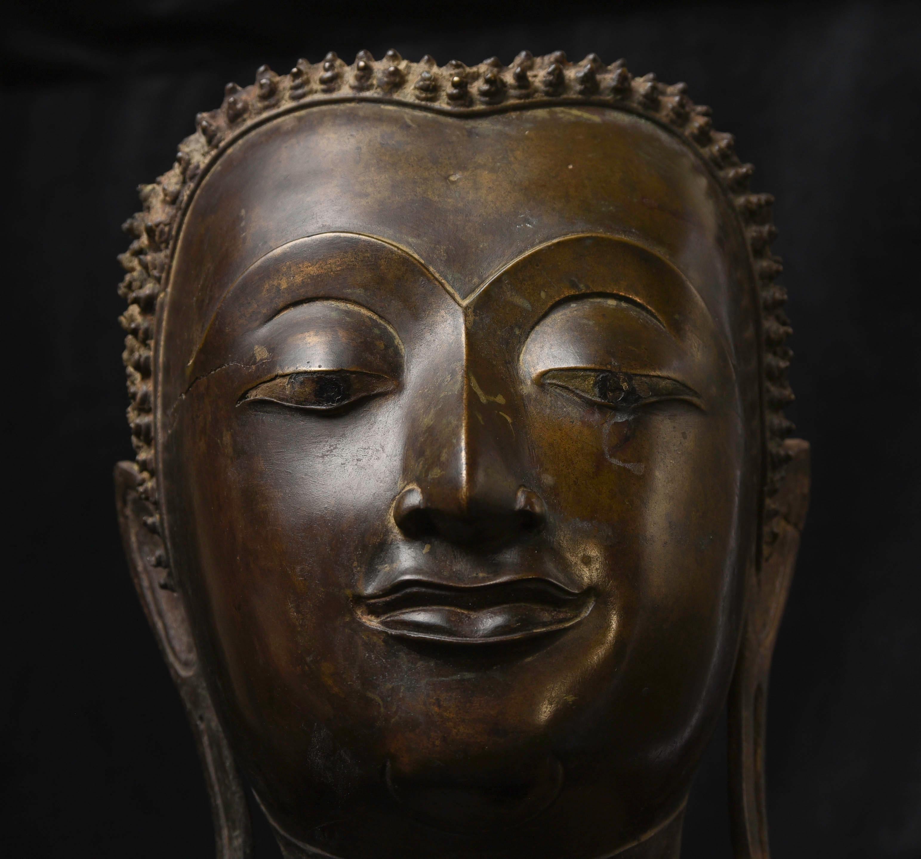 Magnificent 15thc Thai Buddha Partial Head, from a High-Level or Royal Foundry For Sale 10