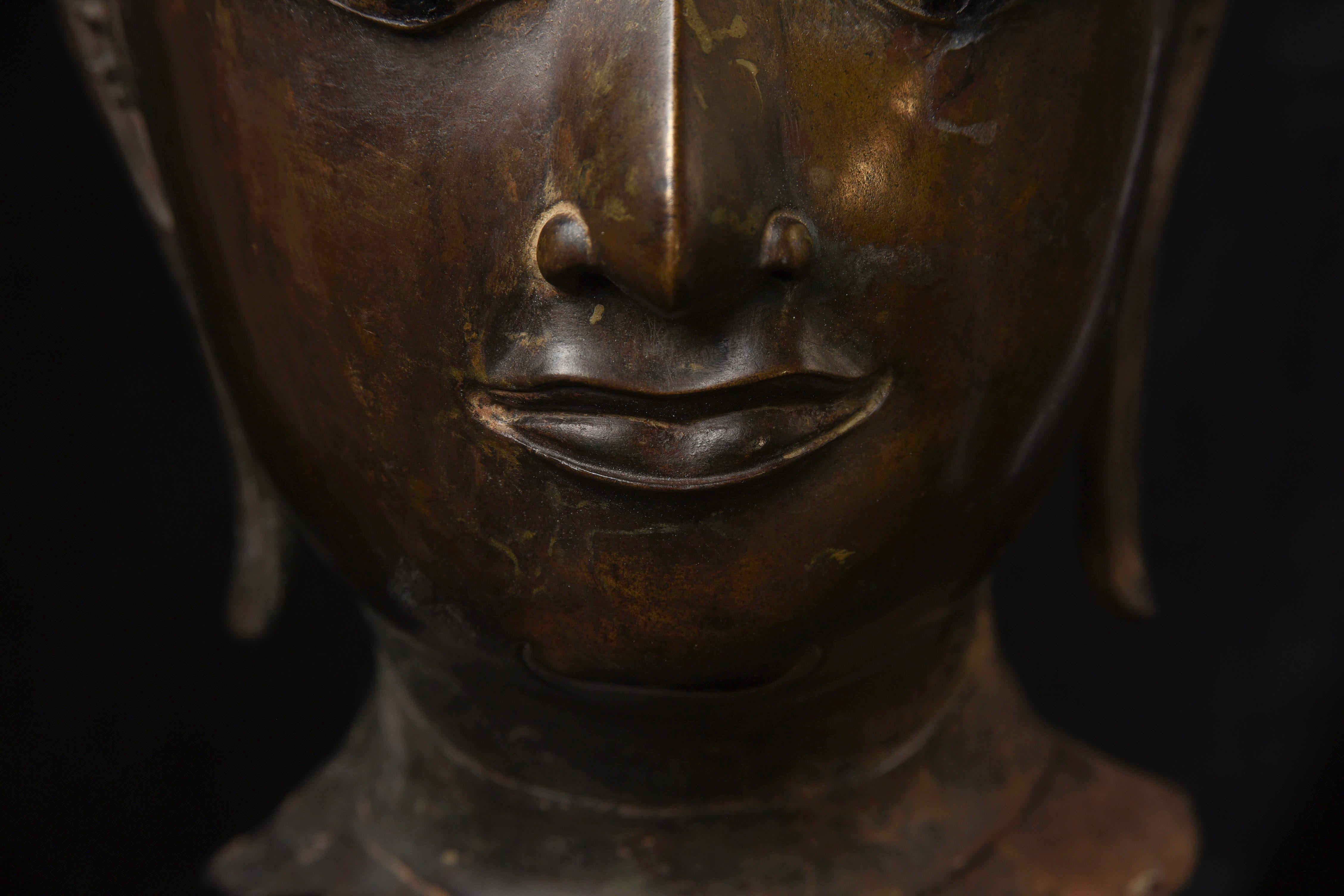 Magnificent 15thc Thai Buddha Partial Head, from a High-Level or Royal Foundry For Sale 11