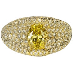 Magnificent 18 Karat Henry Dunay Fancy Vivid Yellow Diamond Ring