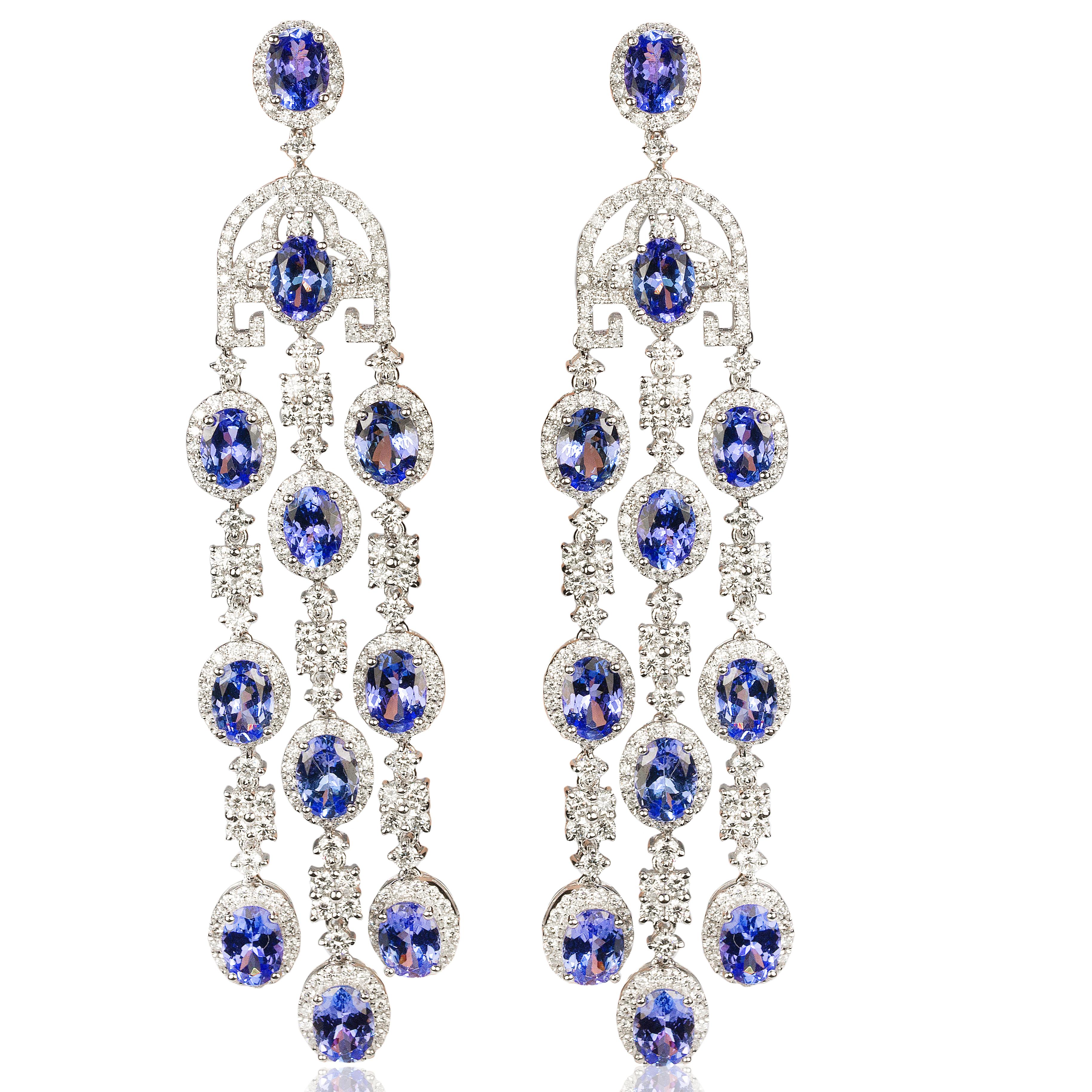 Magnifiques boucles d'oreilles chandelier en tanzanite 18 carats Unisexe en vente