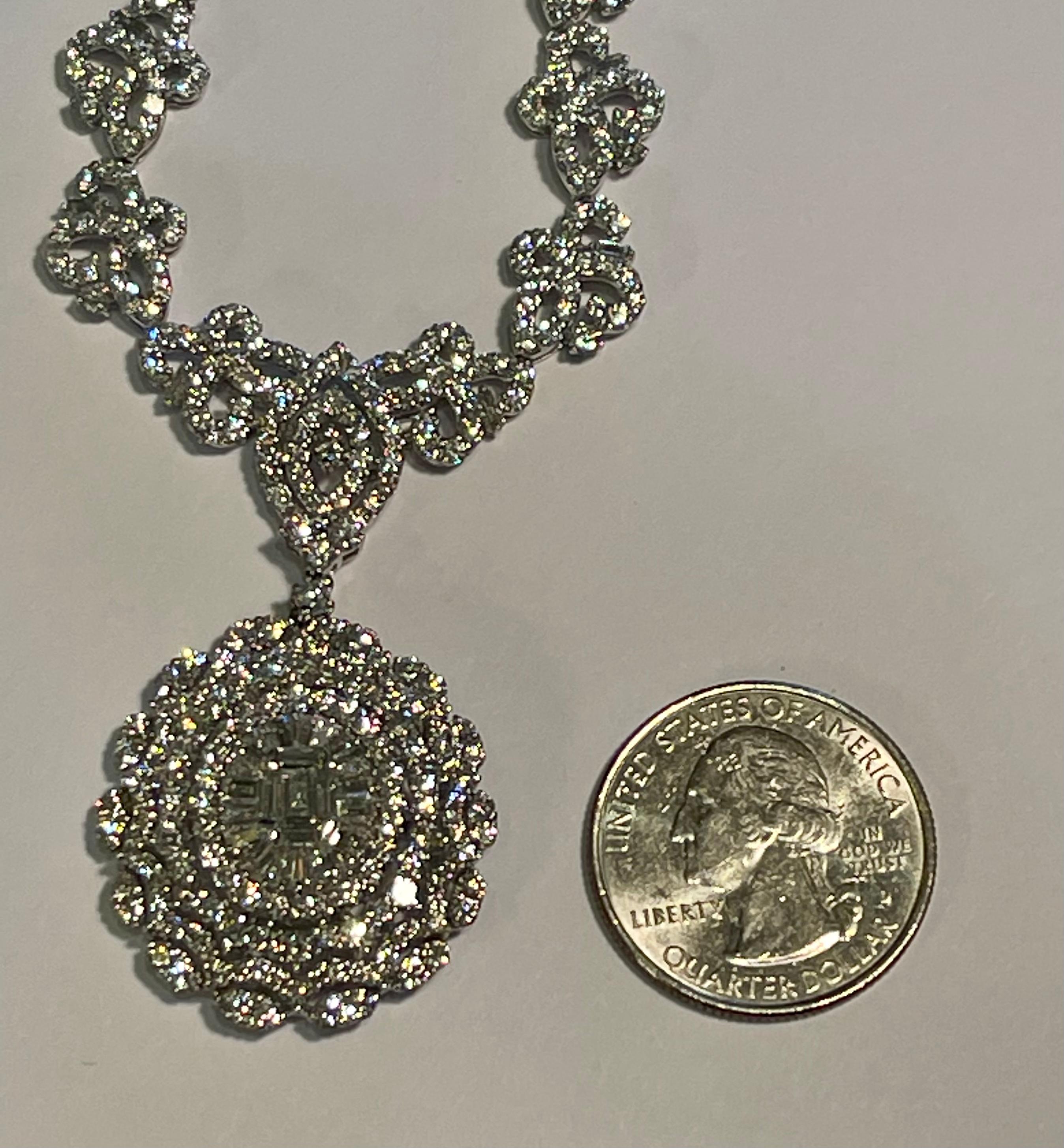 Magnificent 18.70 Carat Fancy Diamond Medallion Necklace in 18 Karat White Gold 2
