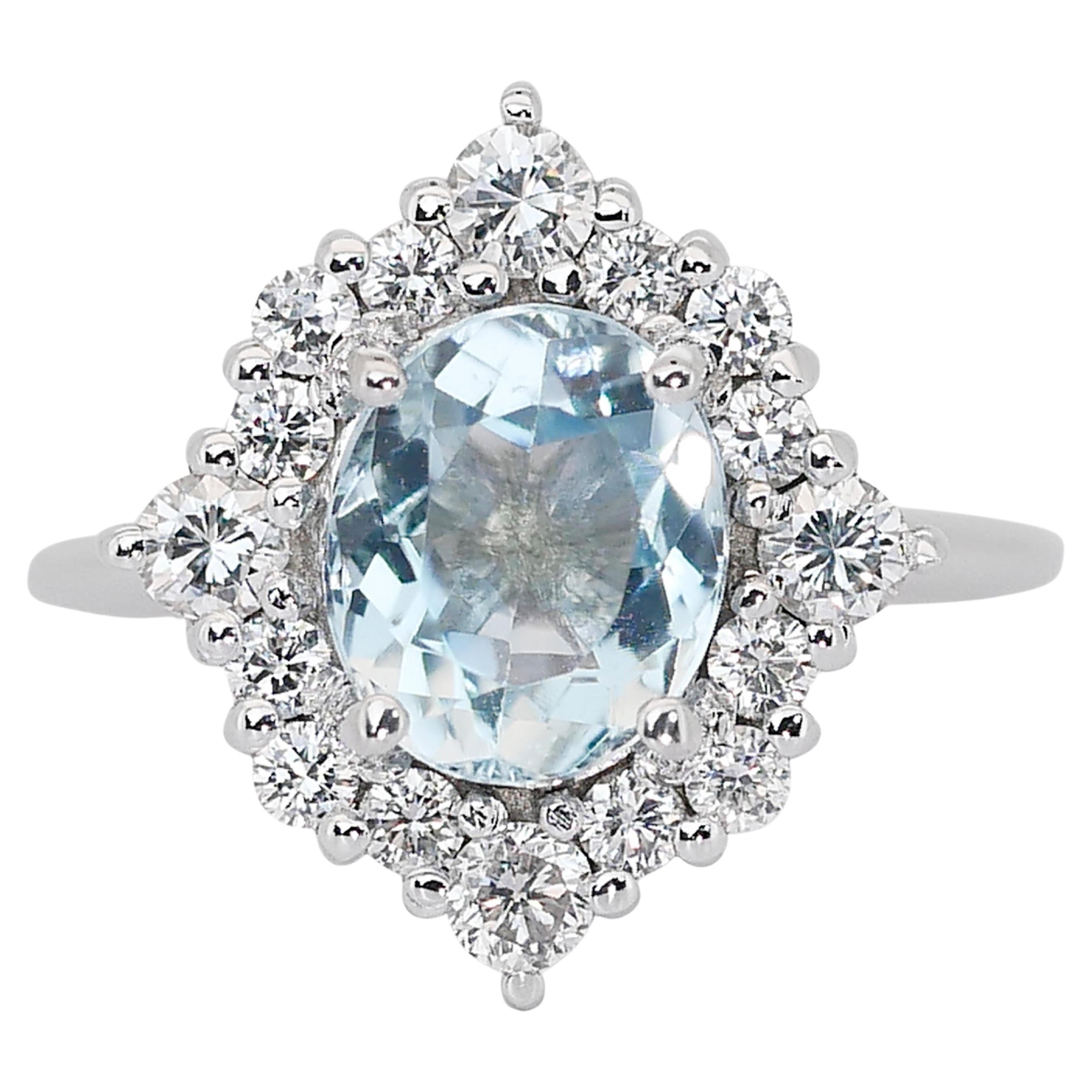 Magnificent 18K White Gold Beryl & Natural Diamond Ring w/ 2.60ct- IGI Certified For Sale