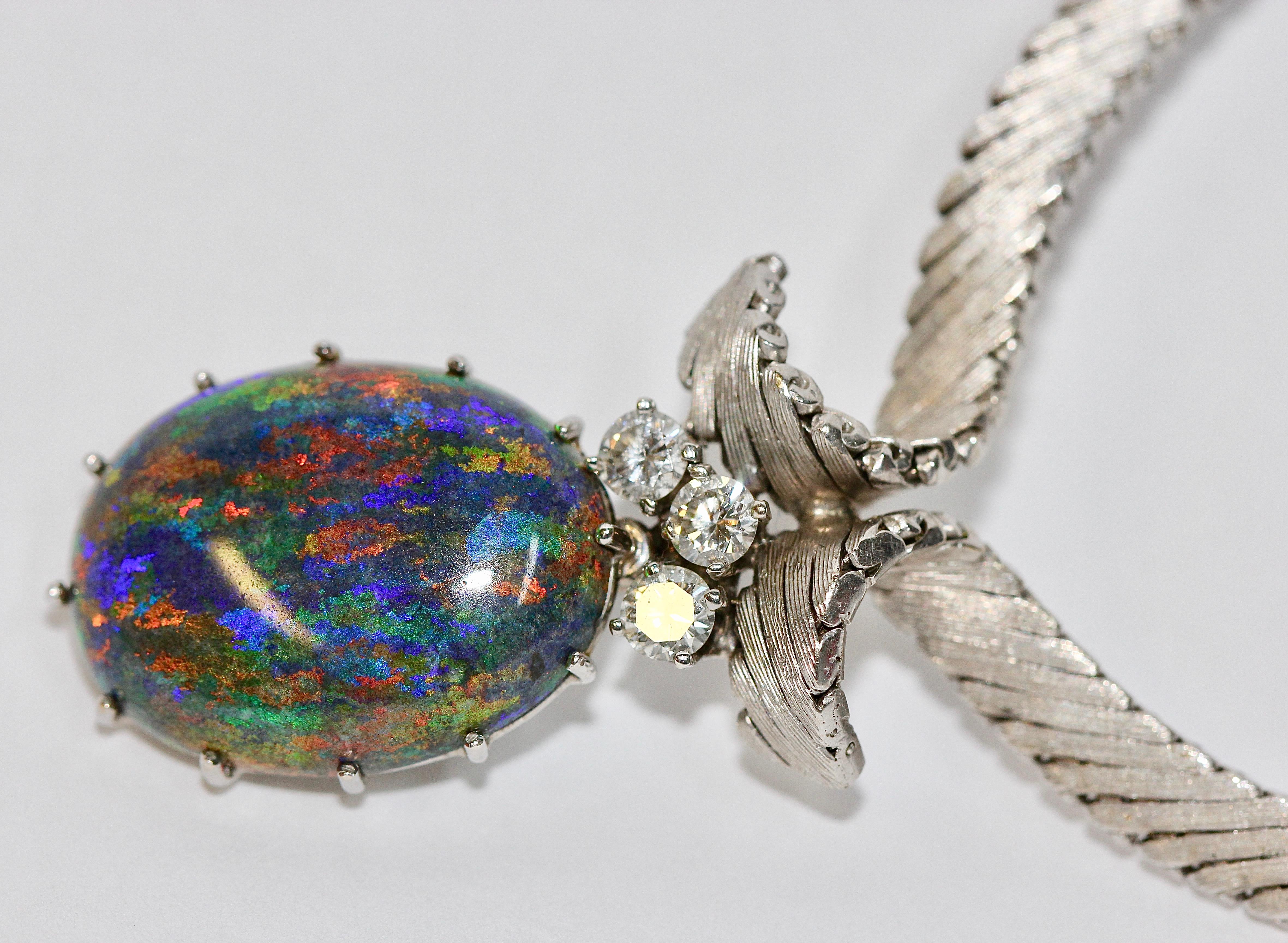 Round Cut Magnificent 18 Karat White Gold Necklace with Australian Opal and Diamonds For Sale