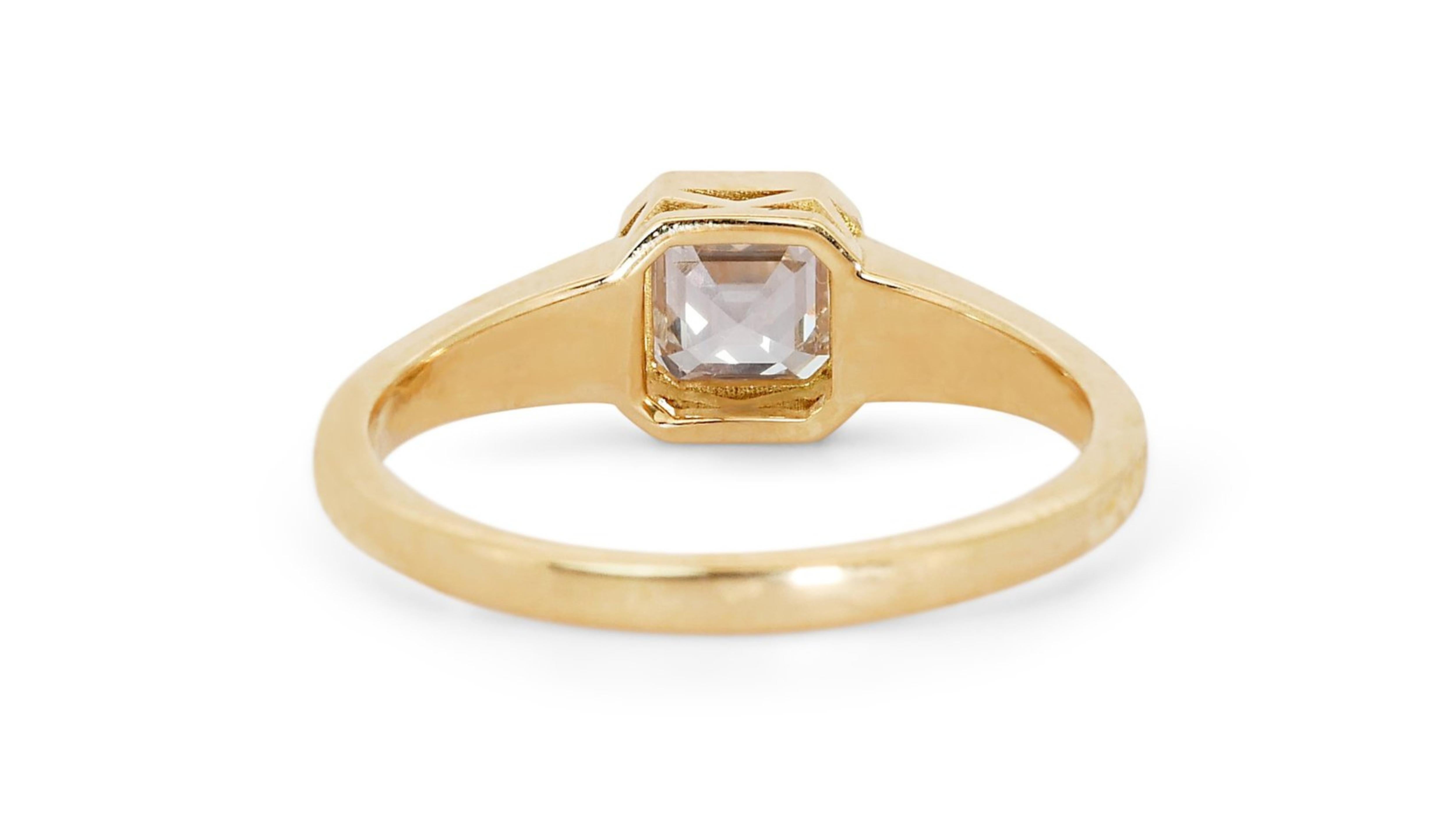 Magnificent 18k Yellow Gold Antique Style Ring w/ 0.83 ct Natural Diamonds IGI C In New Condition For Sale In רמת גן, IL