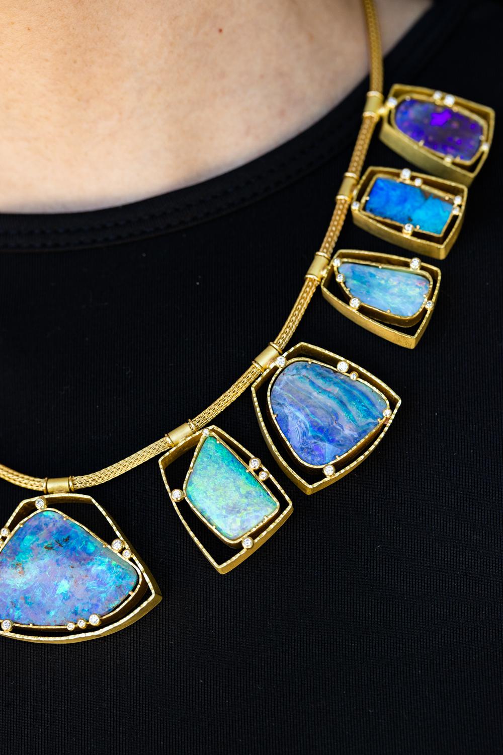 Prächtige Halskette aus 18 Karat Gelbgold, Boulder-Opal und Diamanten von Barbara Heinrich (Ungeschliffen)
