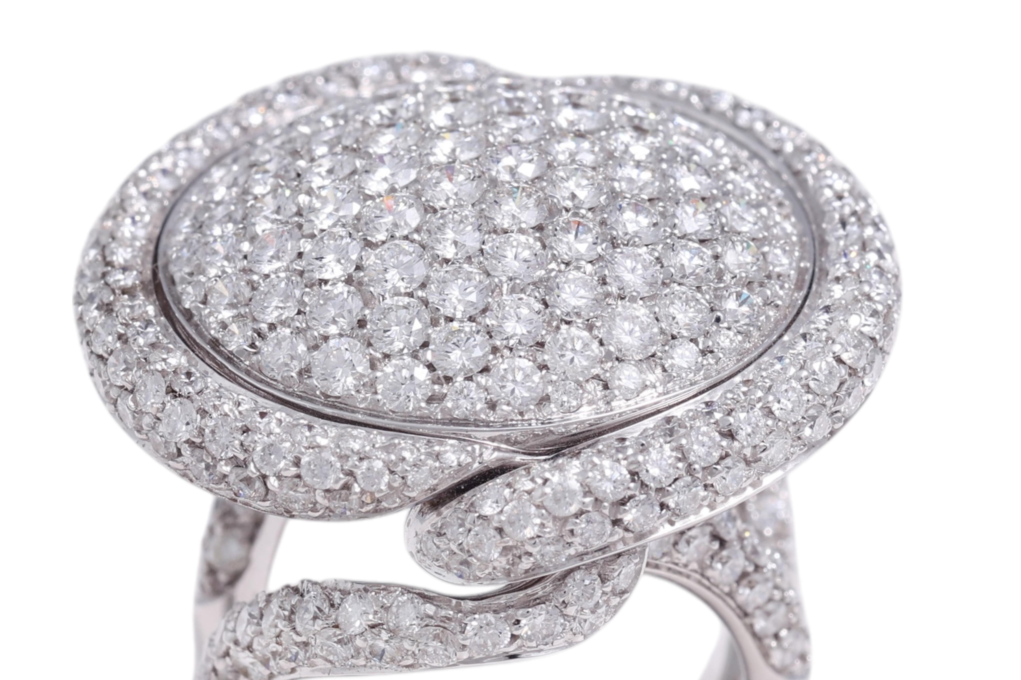 Magnificent 18kt White Gold 6.65ct Brilliant Cut Diamond Ring For Sale 6