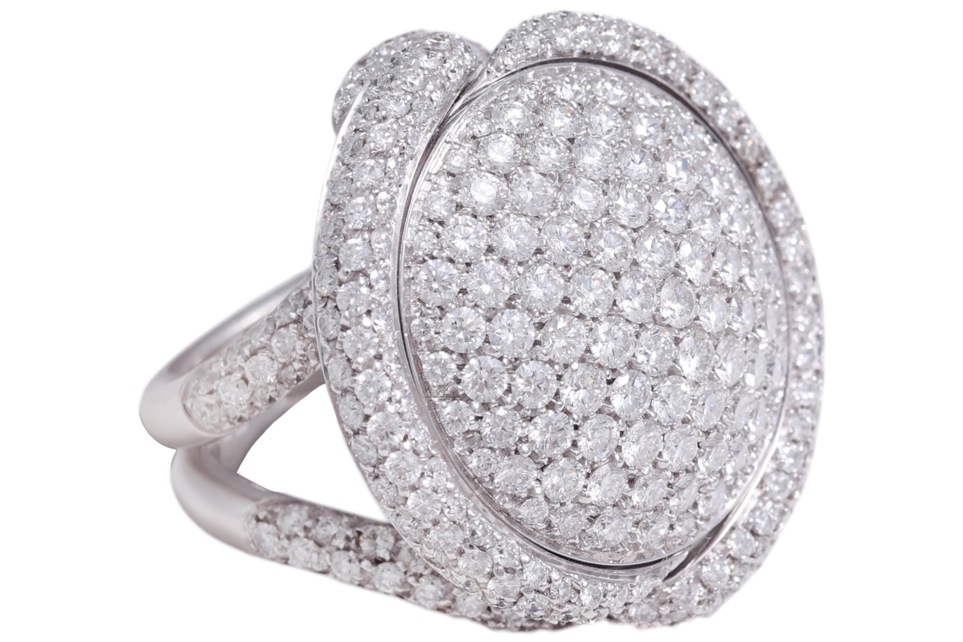 Artisan Magnificent 18kt White Gold 6.65ct Brilliant Cut Diamond Ring For Sale