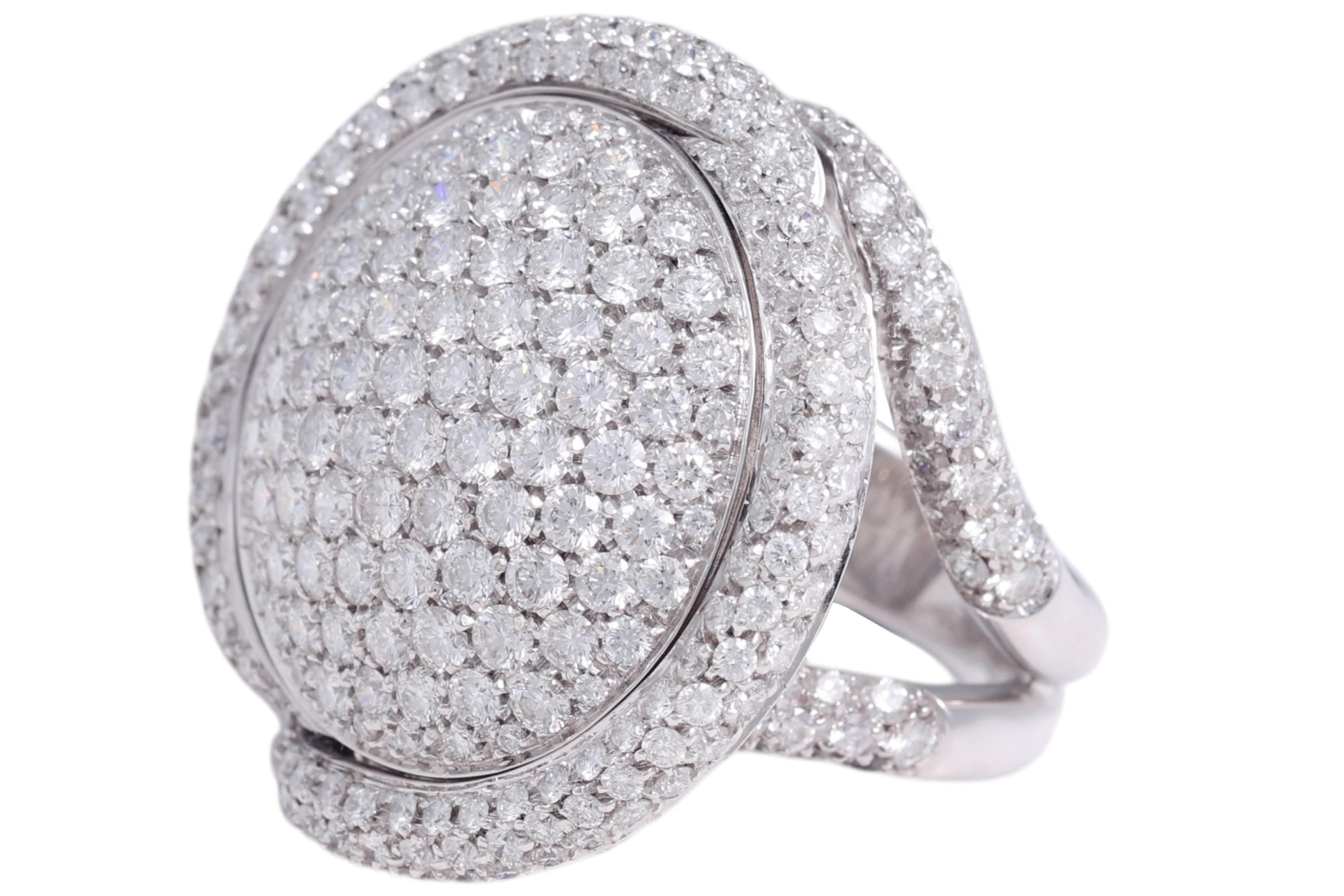 Magnificent 18kt White Gold 6.65ct Brilliant Cut Diamond Ring For Sale 1