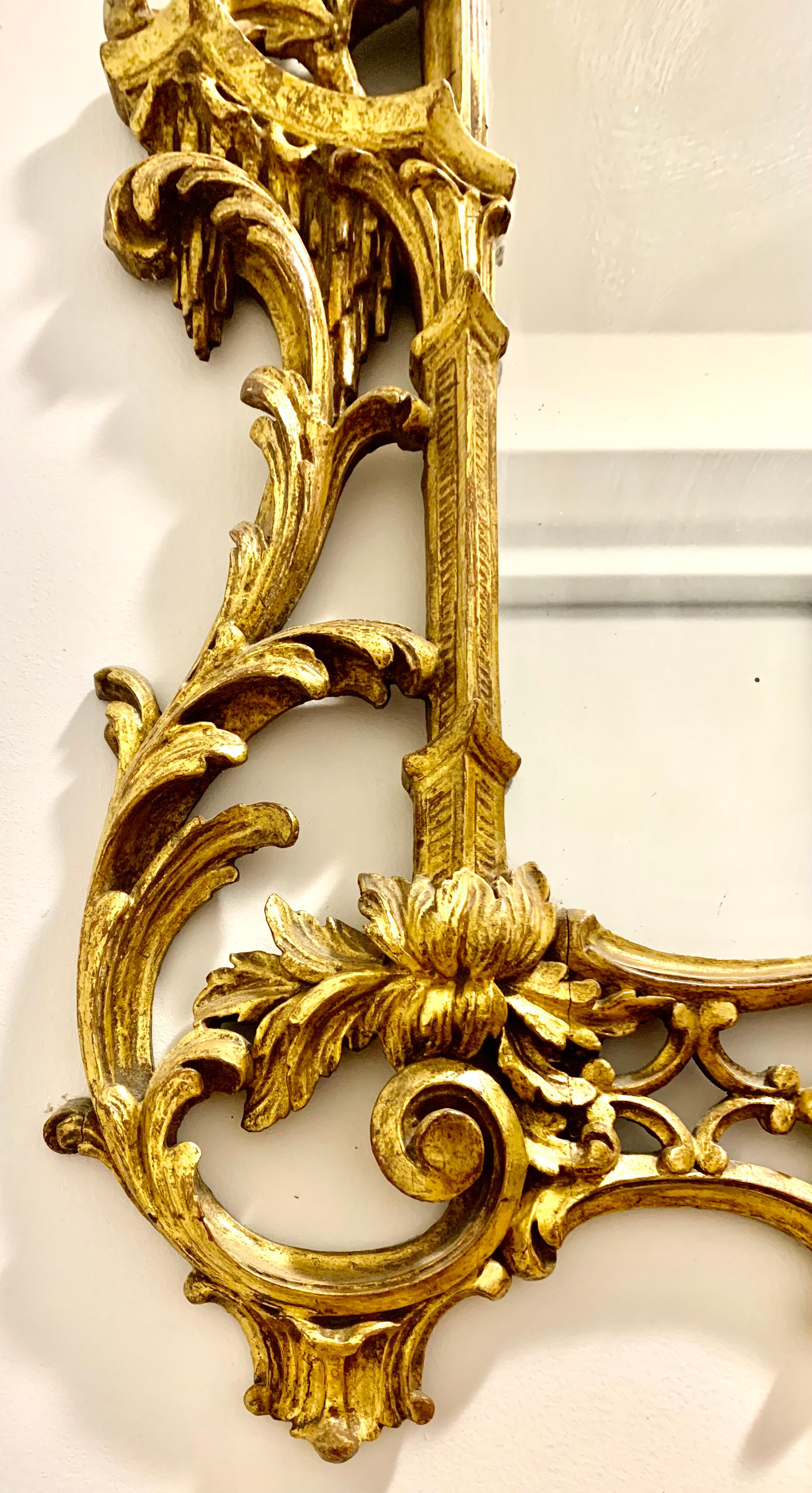 Magnificent 18th Century Chinese Chippendale Ho-Ho Bird Carved Giltwood Mirror For Sale 3