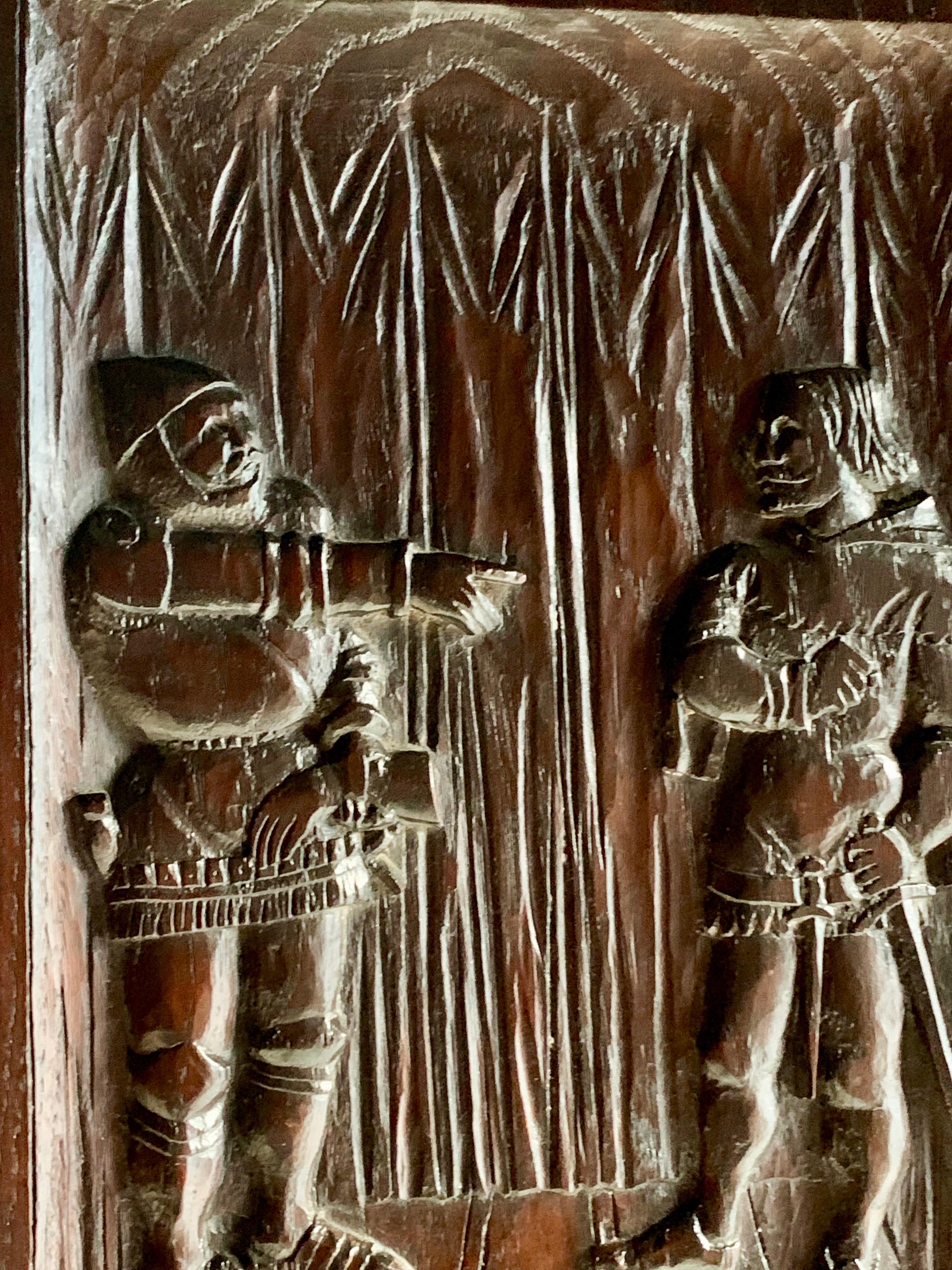 Magnificent 18th Century Oak Cupboard Armoire Heavily Carved, circa 1740 4