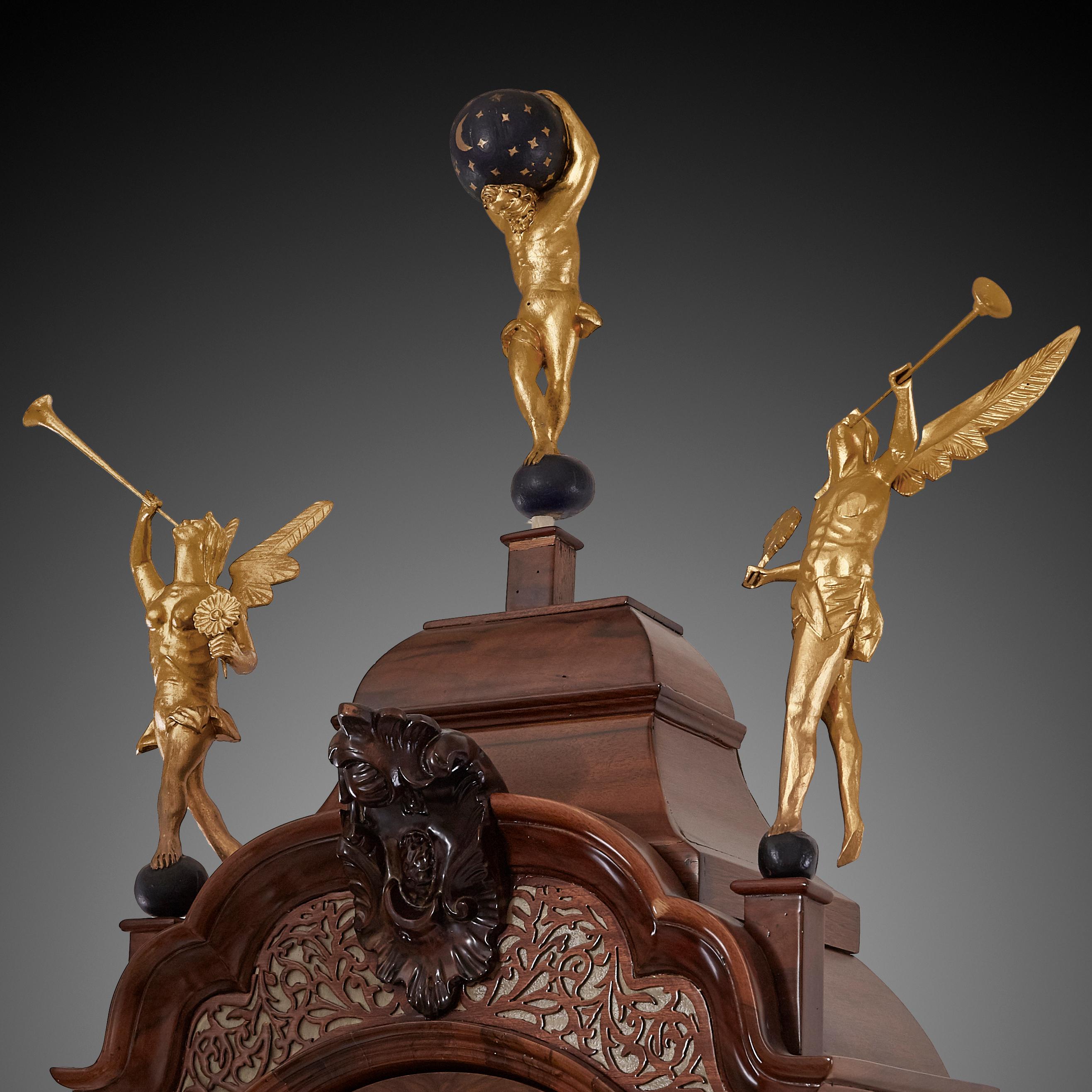 XVIIIe siècle et antérieur Magnifique horloge hollandaise à long boîtier du 18e siècle en vente