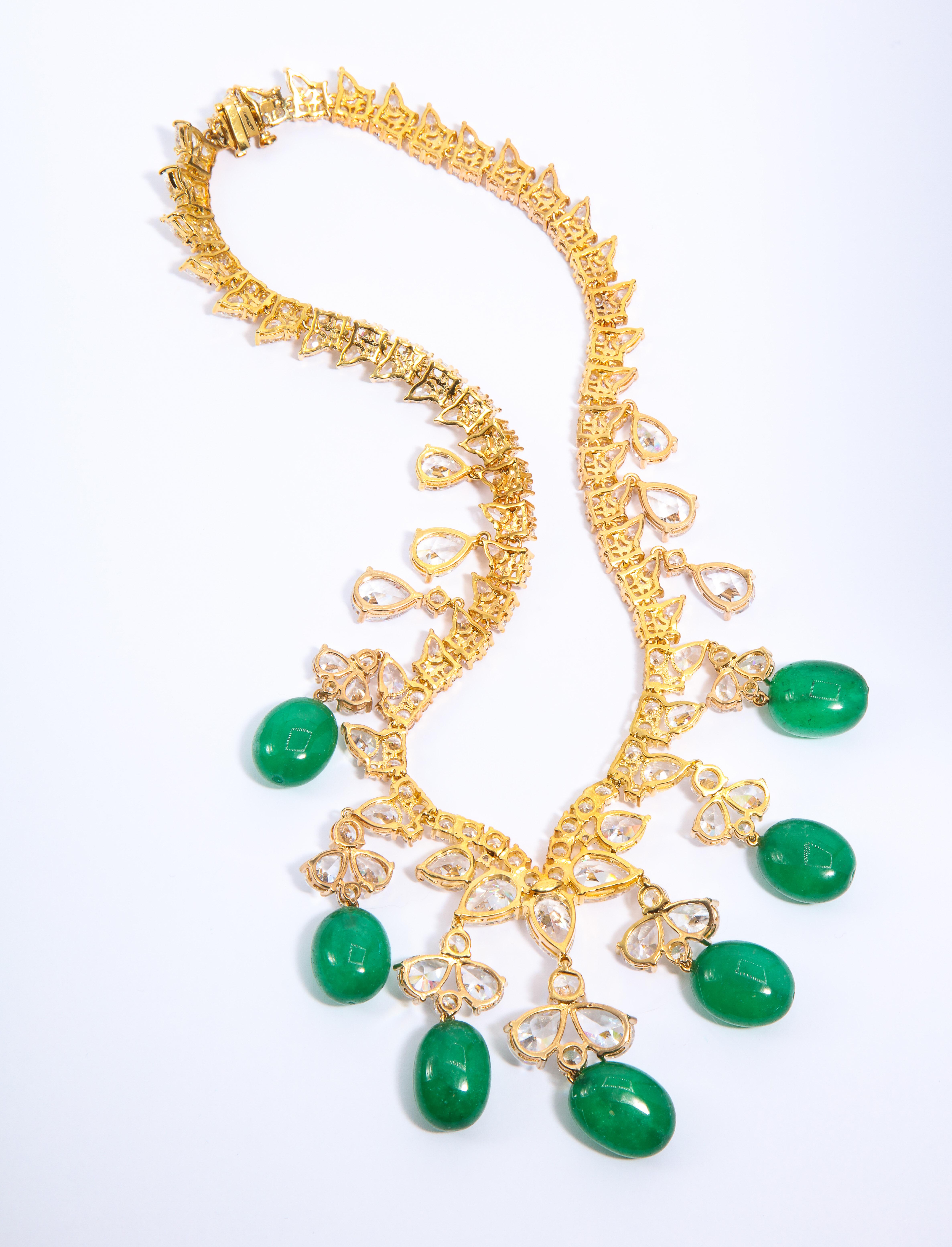 Women's Glamor 1950s Style CZ Faux Cabochon Emerald Drop Necklace For Sale