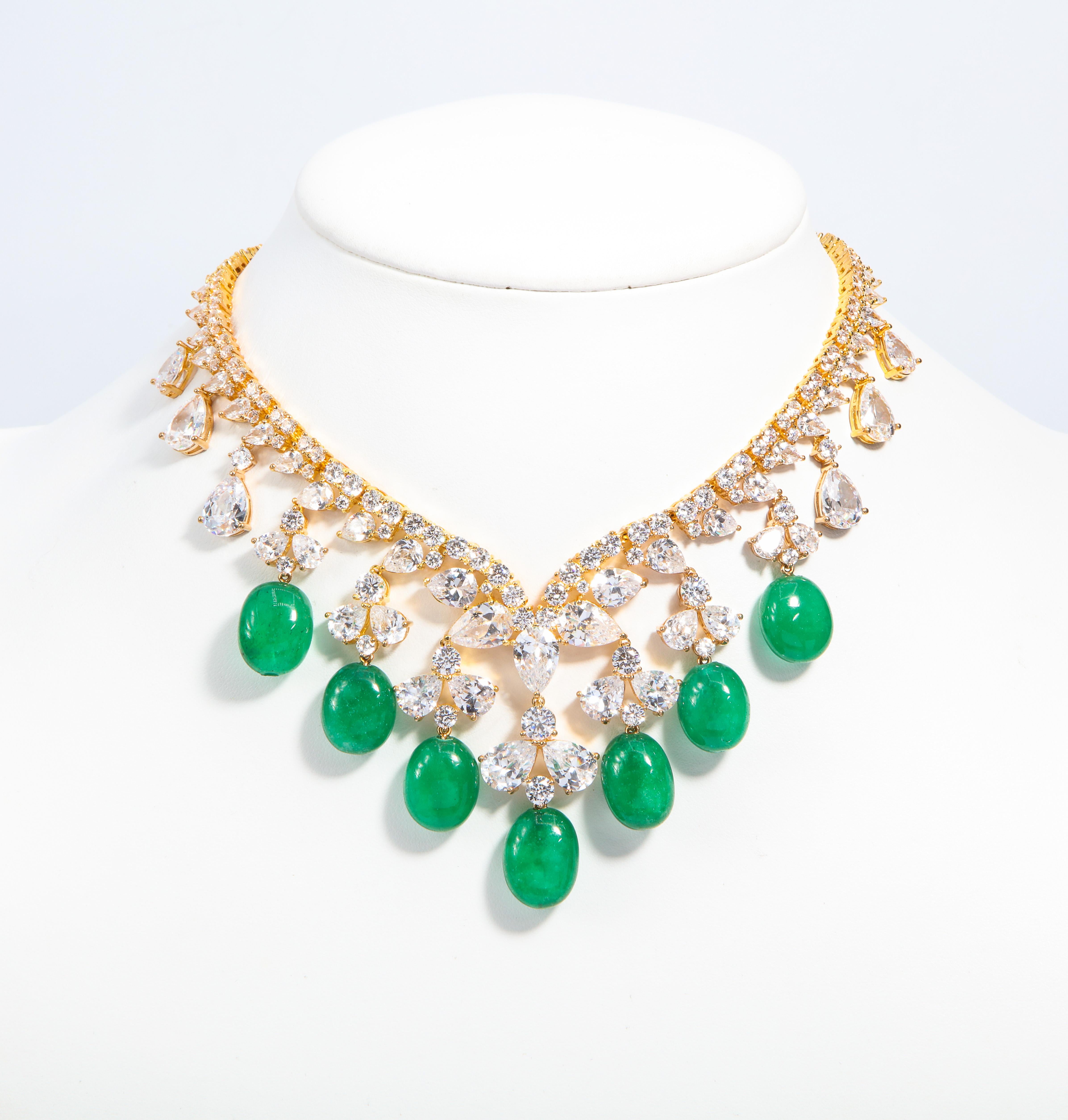 Glamor 1950s Style CZ Faux Cabochon Emerald Drop Necklace For Sale 1