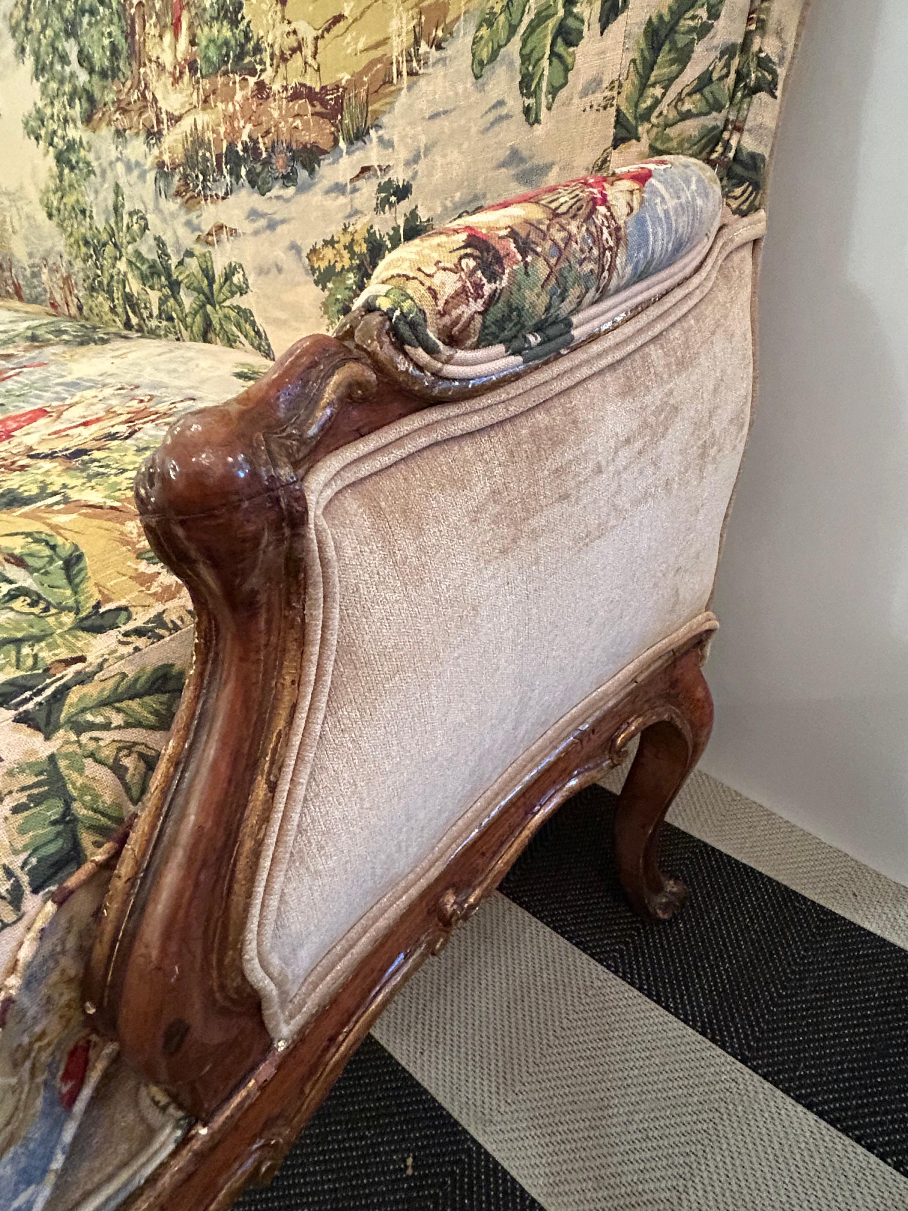 Magnifique banquette Louis XVI du 19ème siècle en bois doré avec nouveau tissu d'ameublement en vente 6